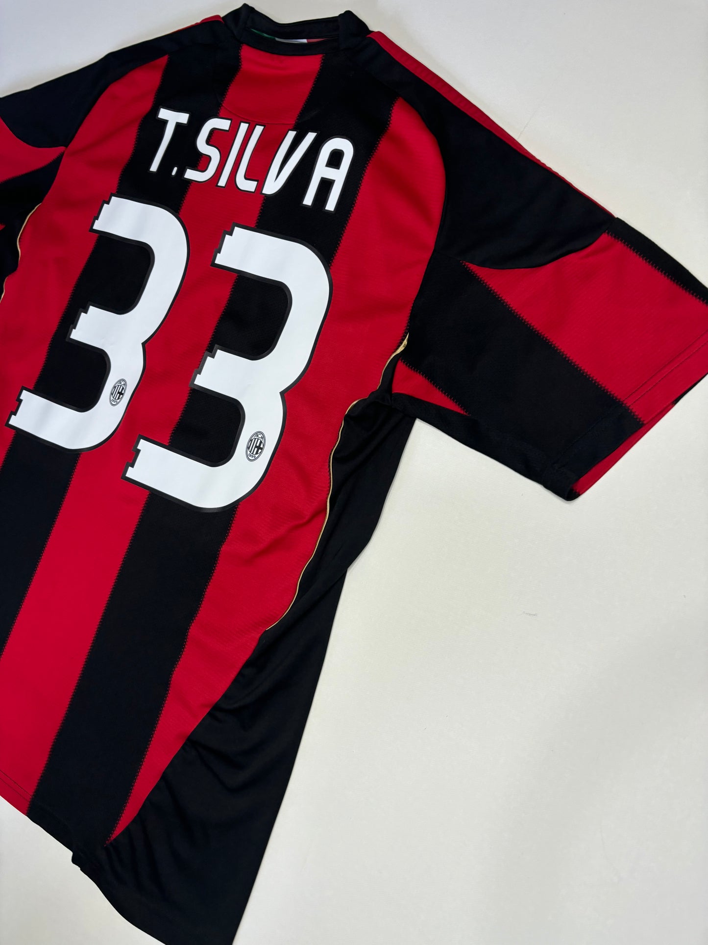 AC Milan Home Shirt 2010/11 (M) T.Silva 33