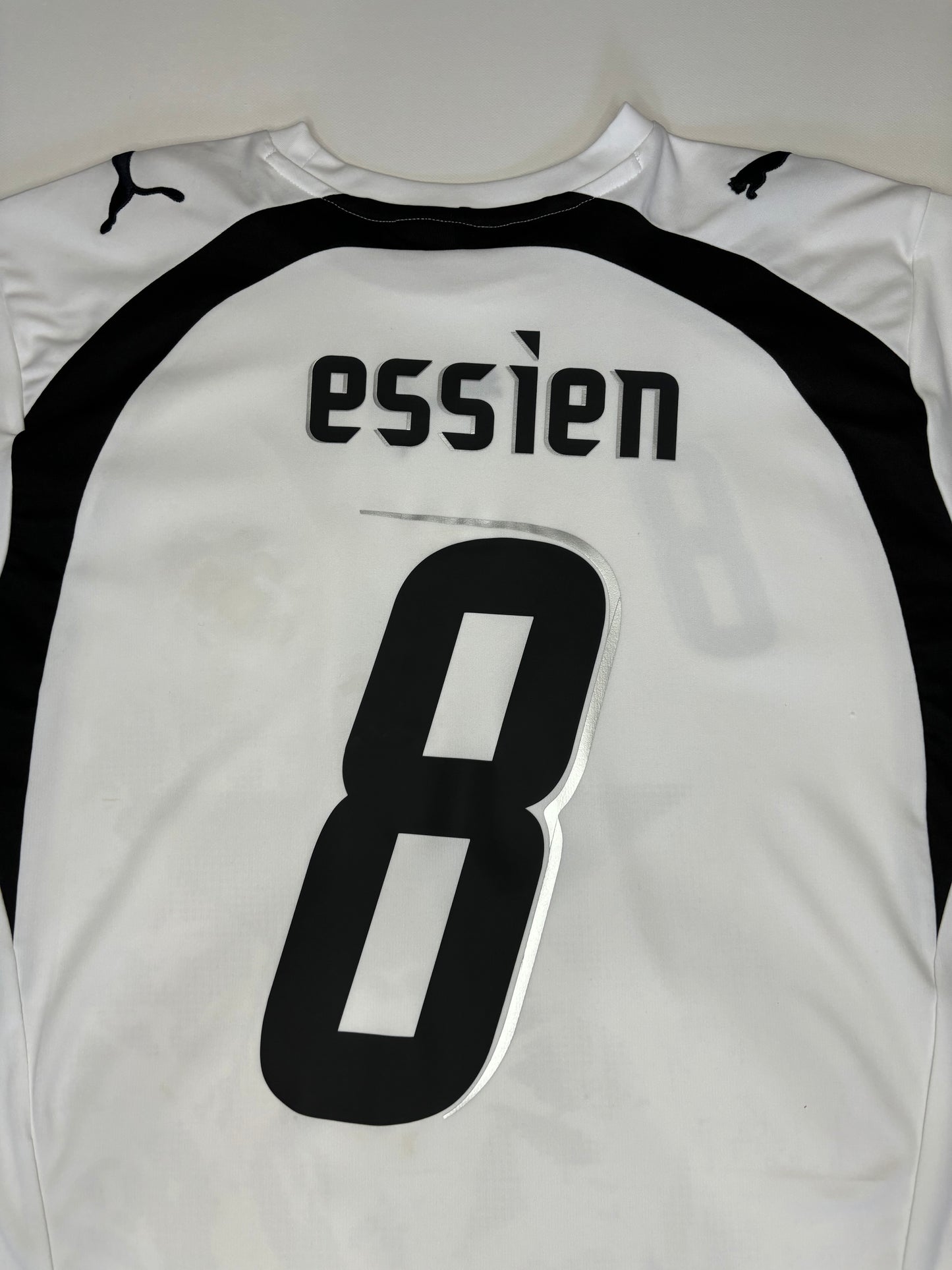 Ghana Home Shirt 2006/07 (L) Essien 8