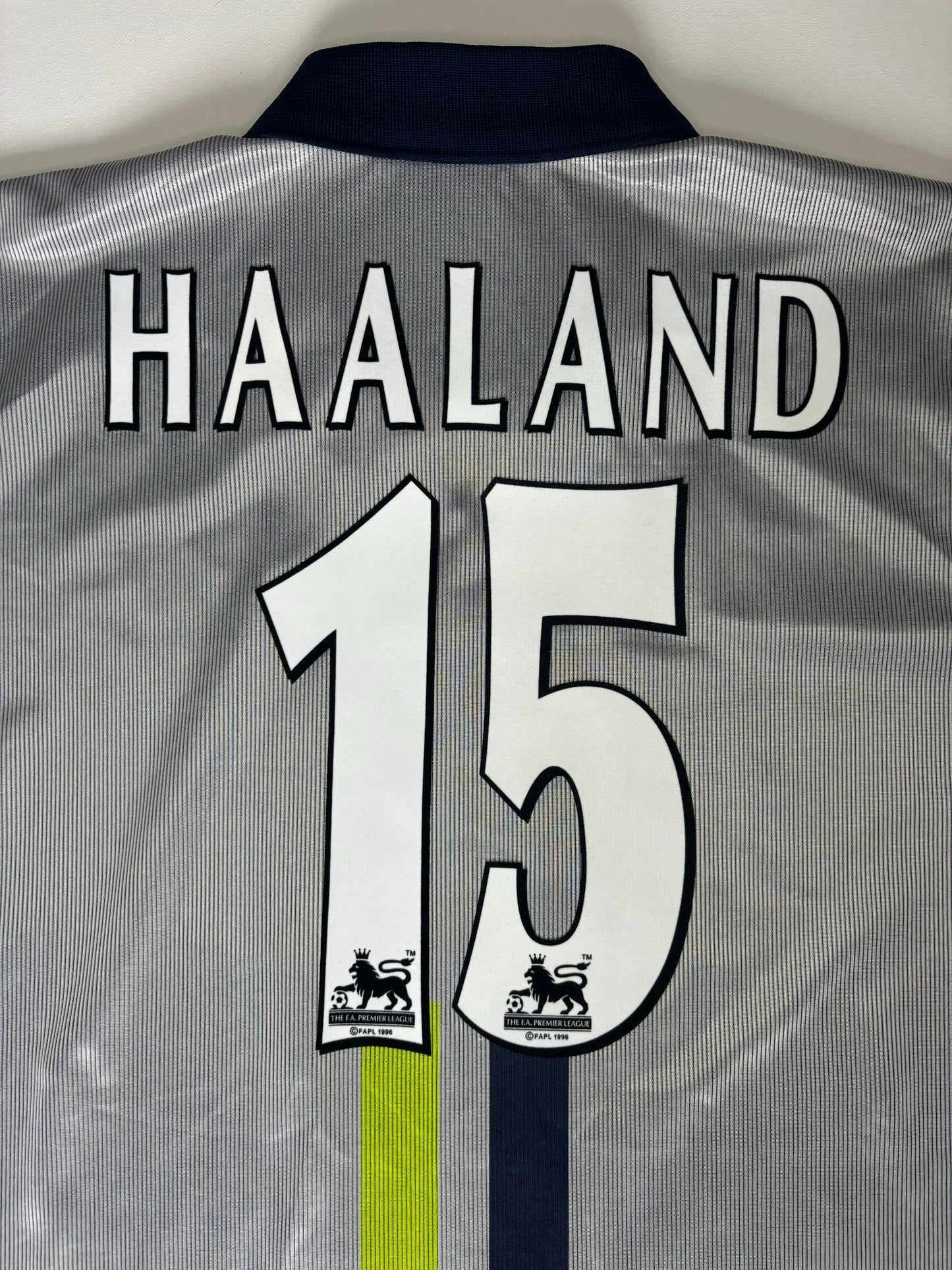 Manchester City Away Shirt 2000/01 (XL) Haaland 15