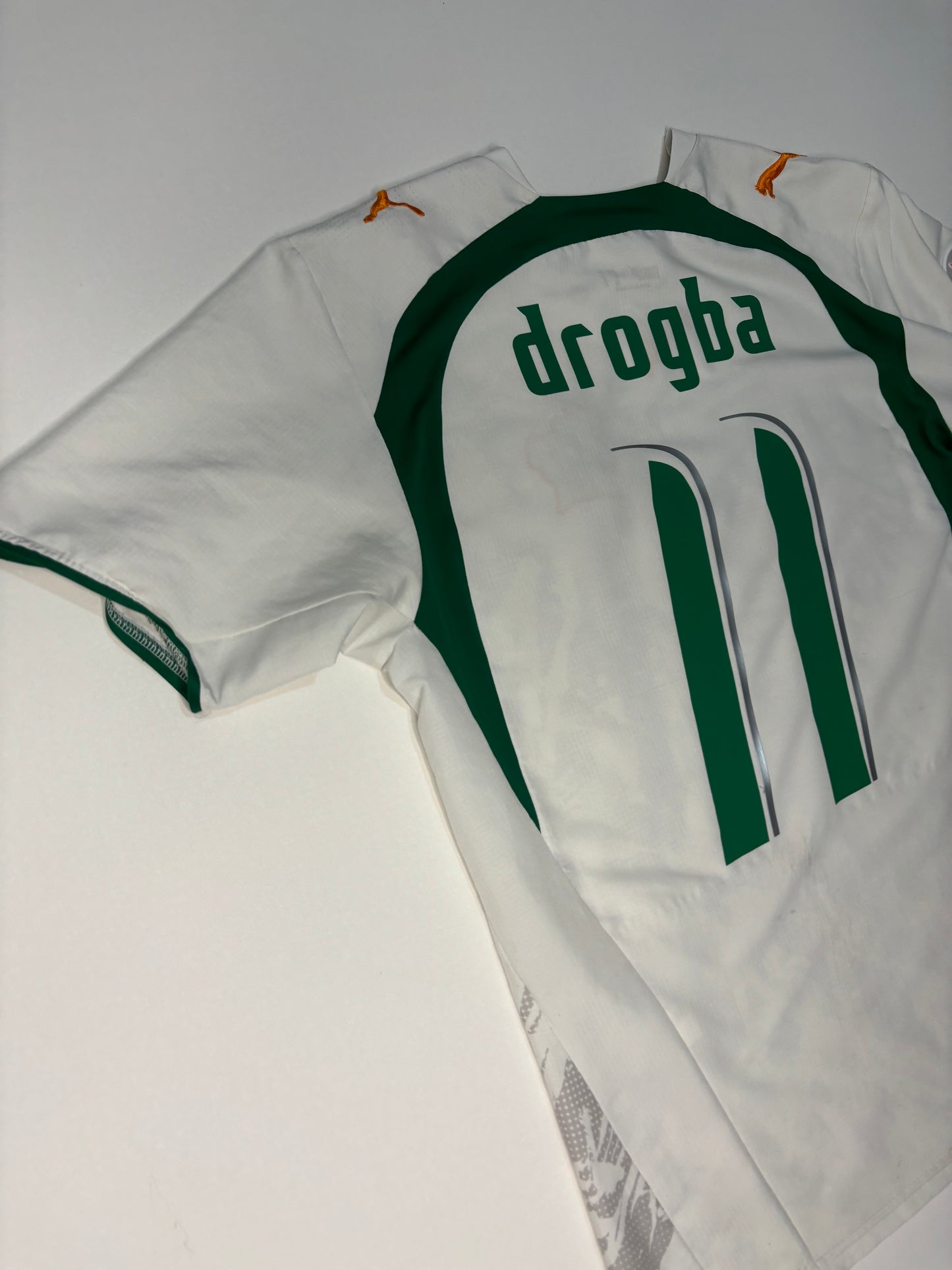 Ivory Coast Away Shirt 2006/07 (L) Drogba 11