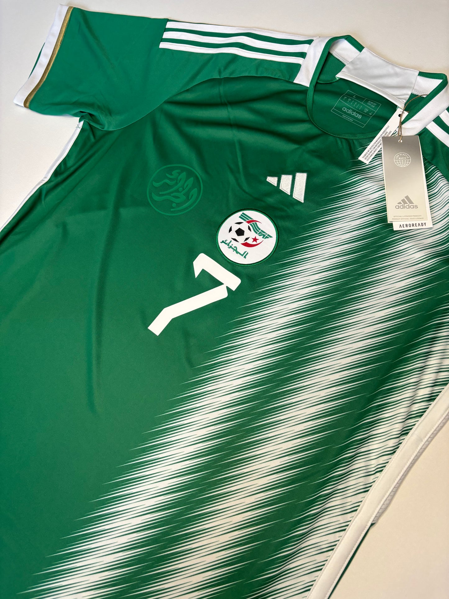 Algeria Away Shirt 2022/23 (L) Mahrez 7 BNWT