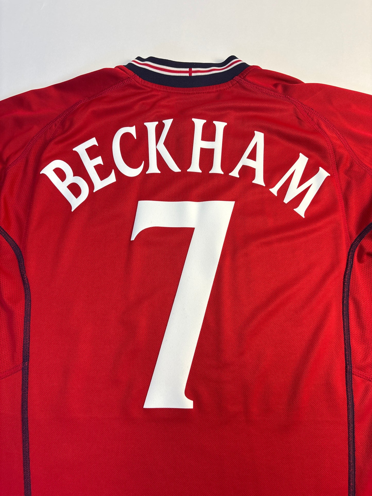 England Away Shirt 2002/04 LS (M) Beckham 7