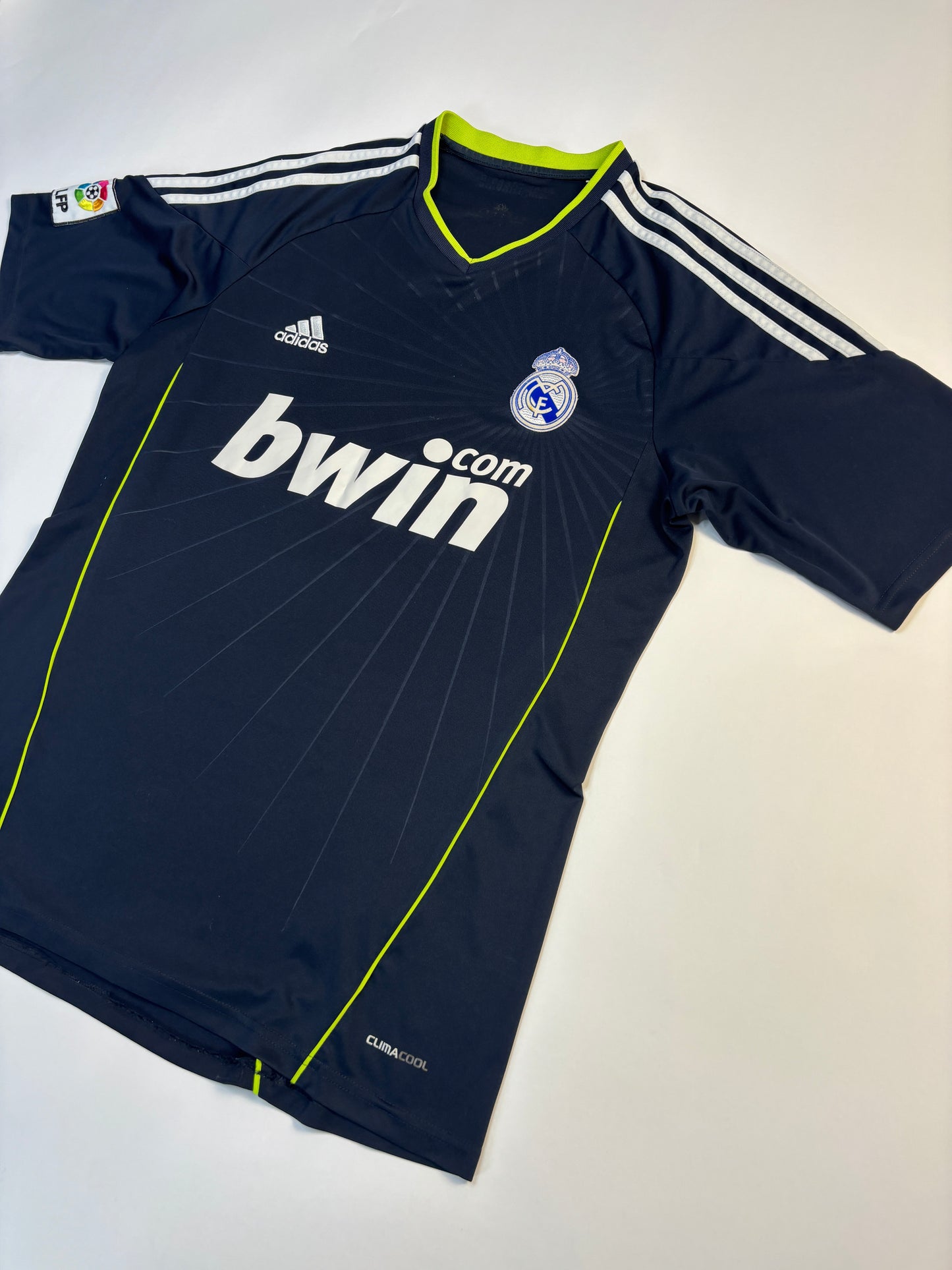 Real Madrid Away Shirt 2010/11 (M) Ronaldo 7
