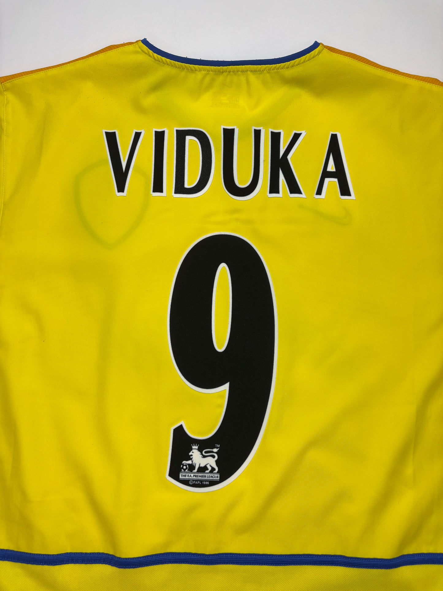 Leeds Away Shirt LS 2002/03 (L) Viduka 9