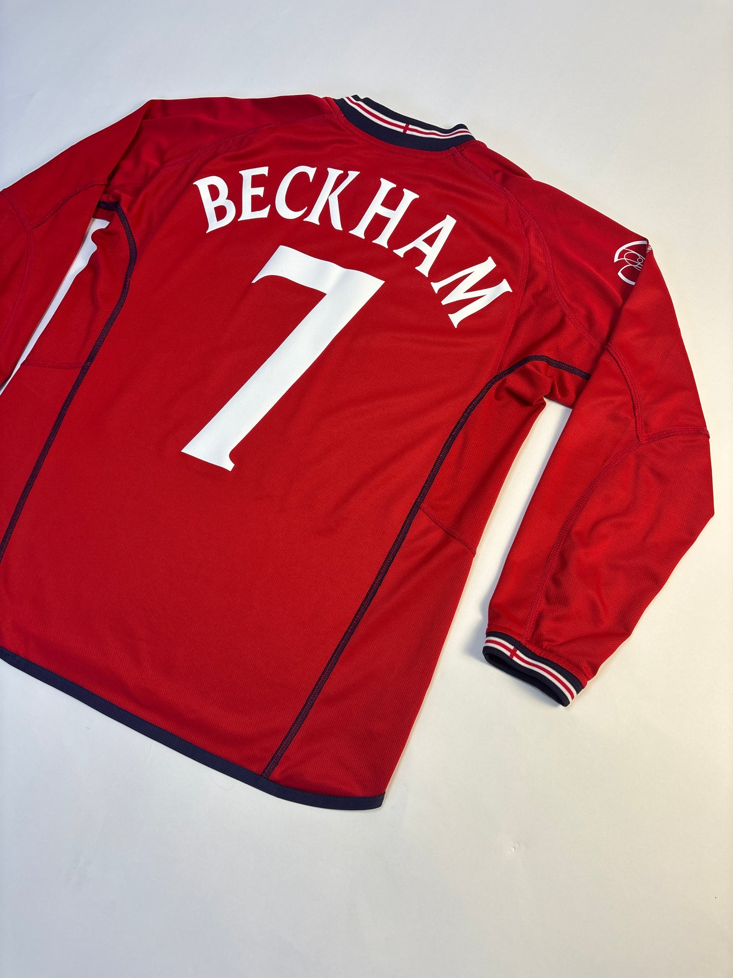 England Away Shirt 2002/04 LS (M) Beckham 7