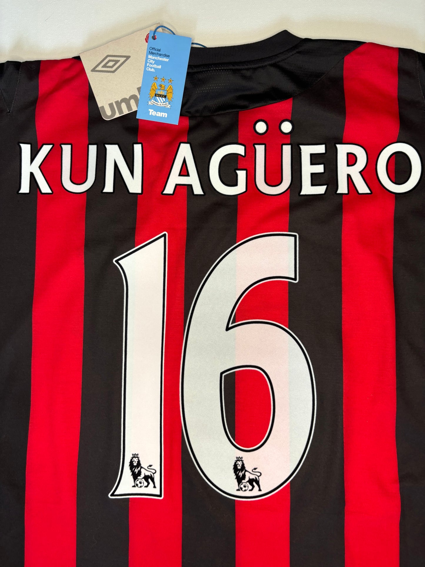 Manchester City Away Shirt 2011/12 (M) Kun Aguero 16 BNWT