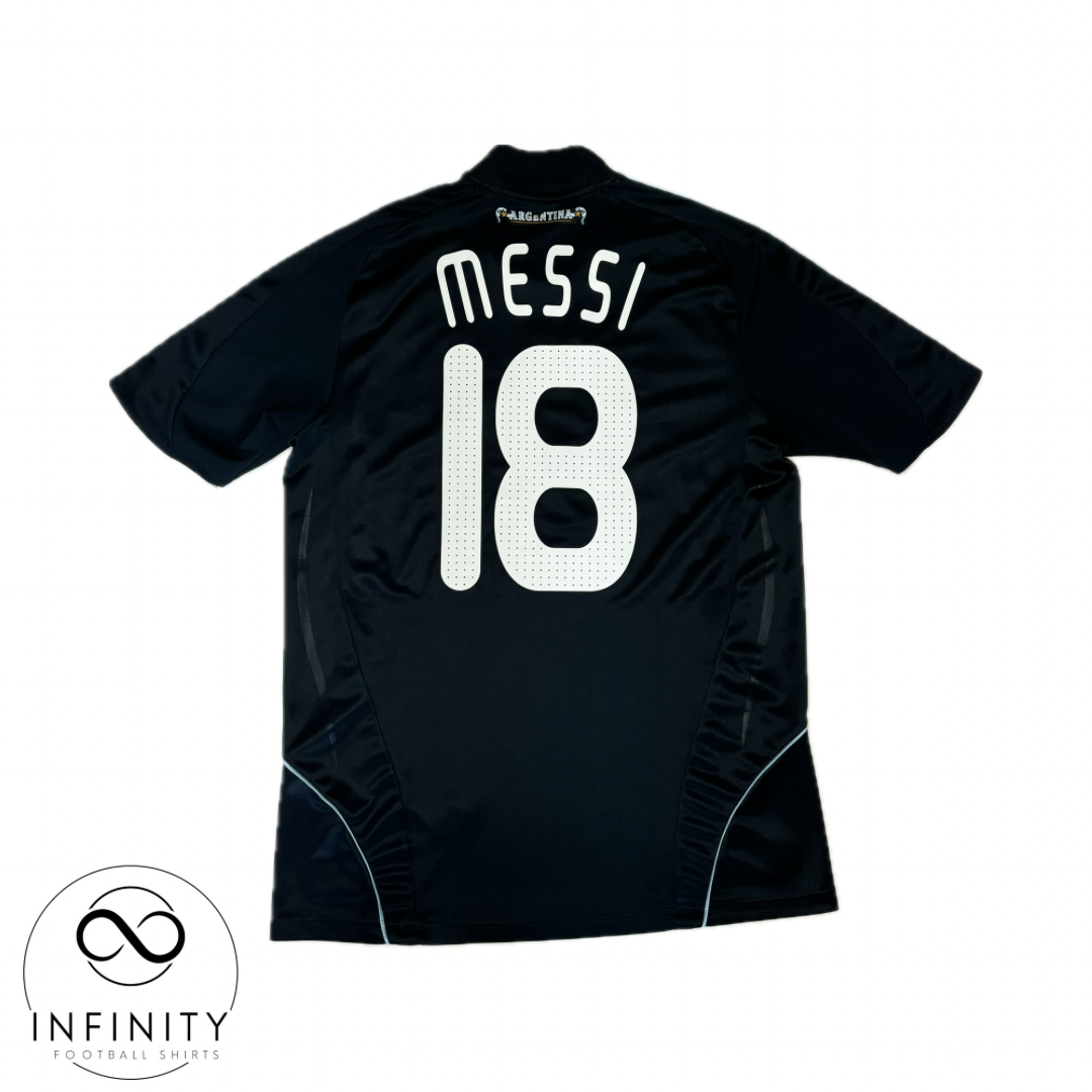 Argentina Away Shirt 2008/10 (M) Messi 18