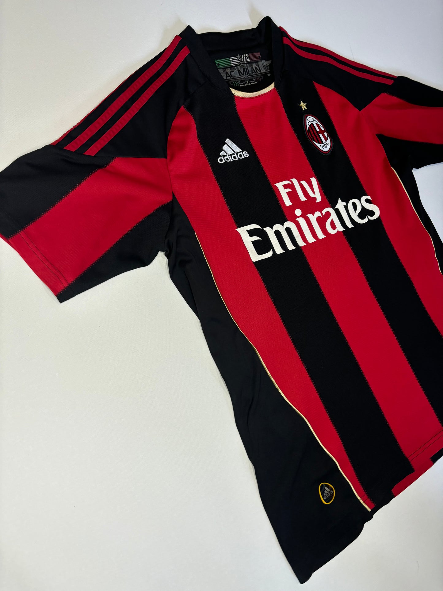 AC Milan Home Shirt 2010/11 (M) T.Silva 33