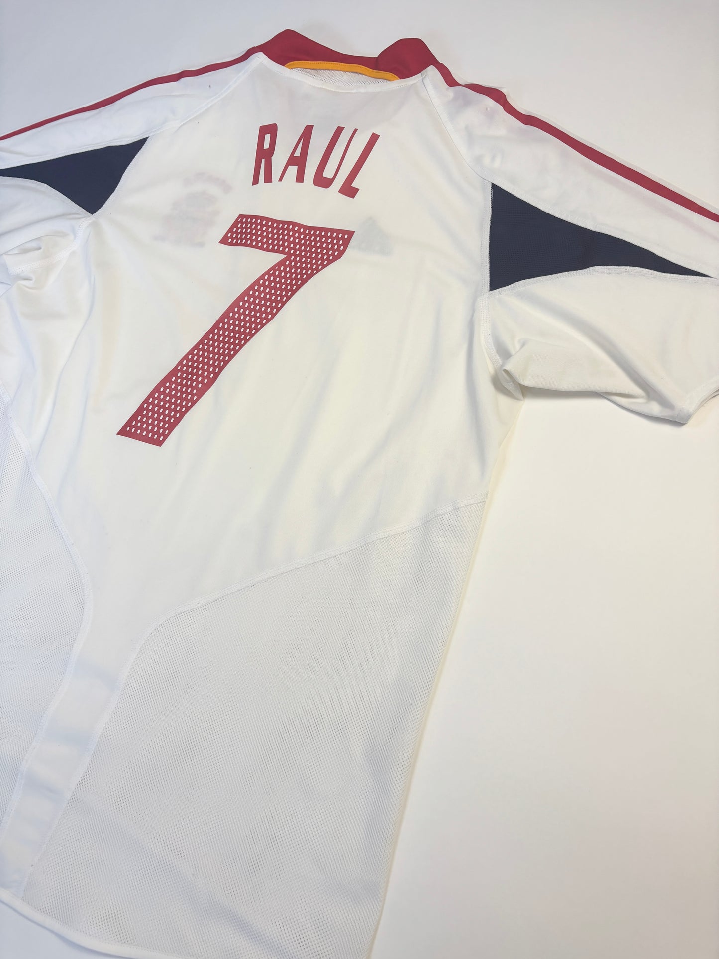 Spain Away Shirt 2004/06 (M) Raul 7