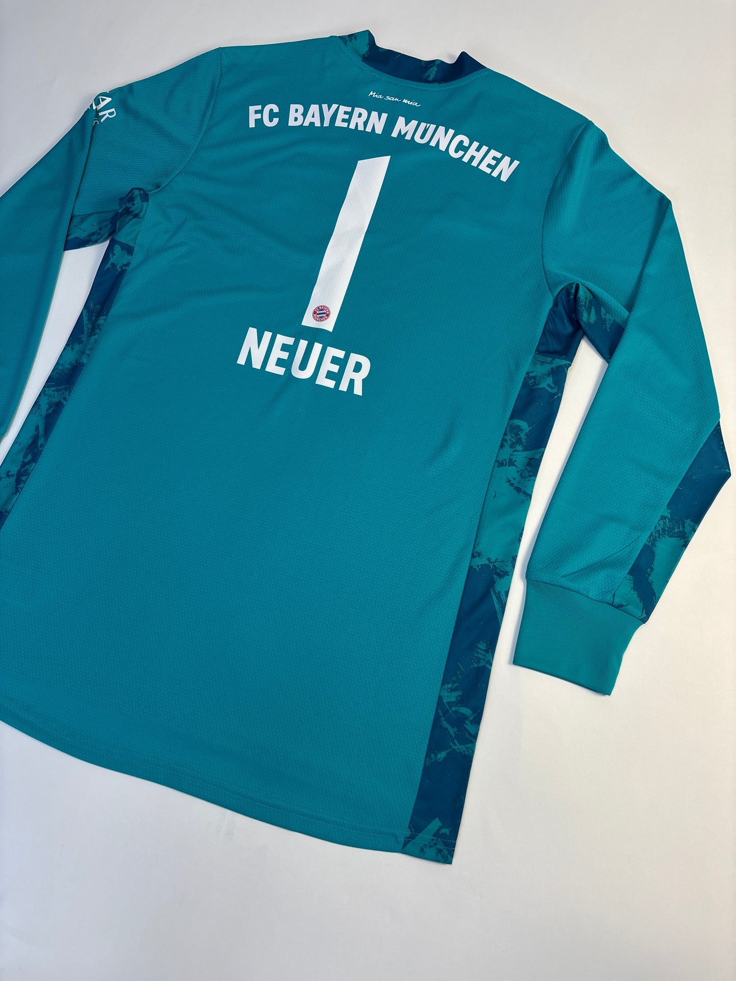 Bayern Munich Goalkeeper Shirt 2020/21 (L) Neuer 1