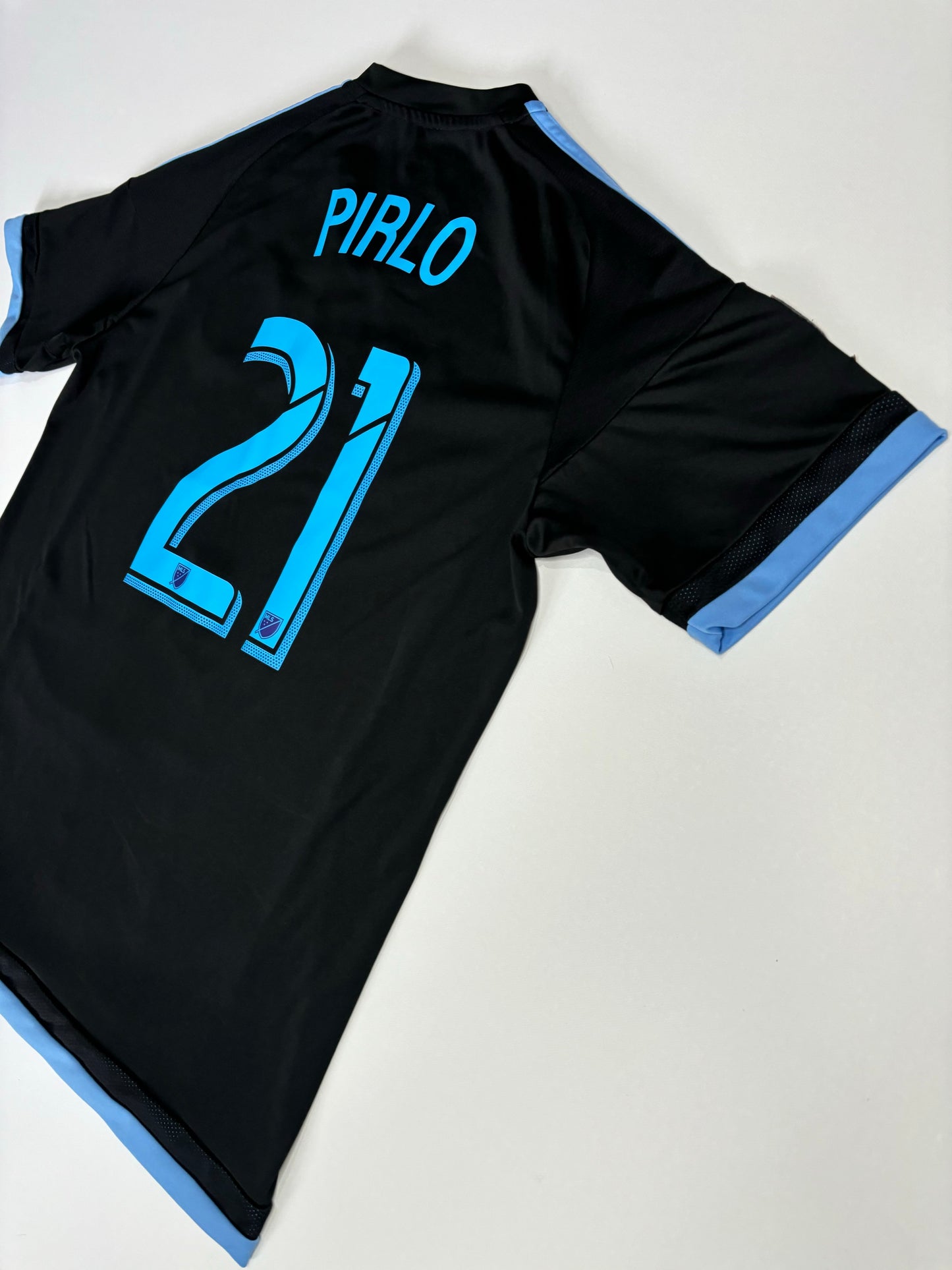 New York City FC Away Shirt 2015/16 (M) Pirlo 21