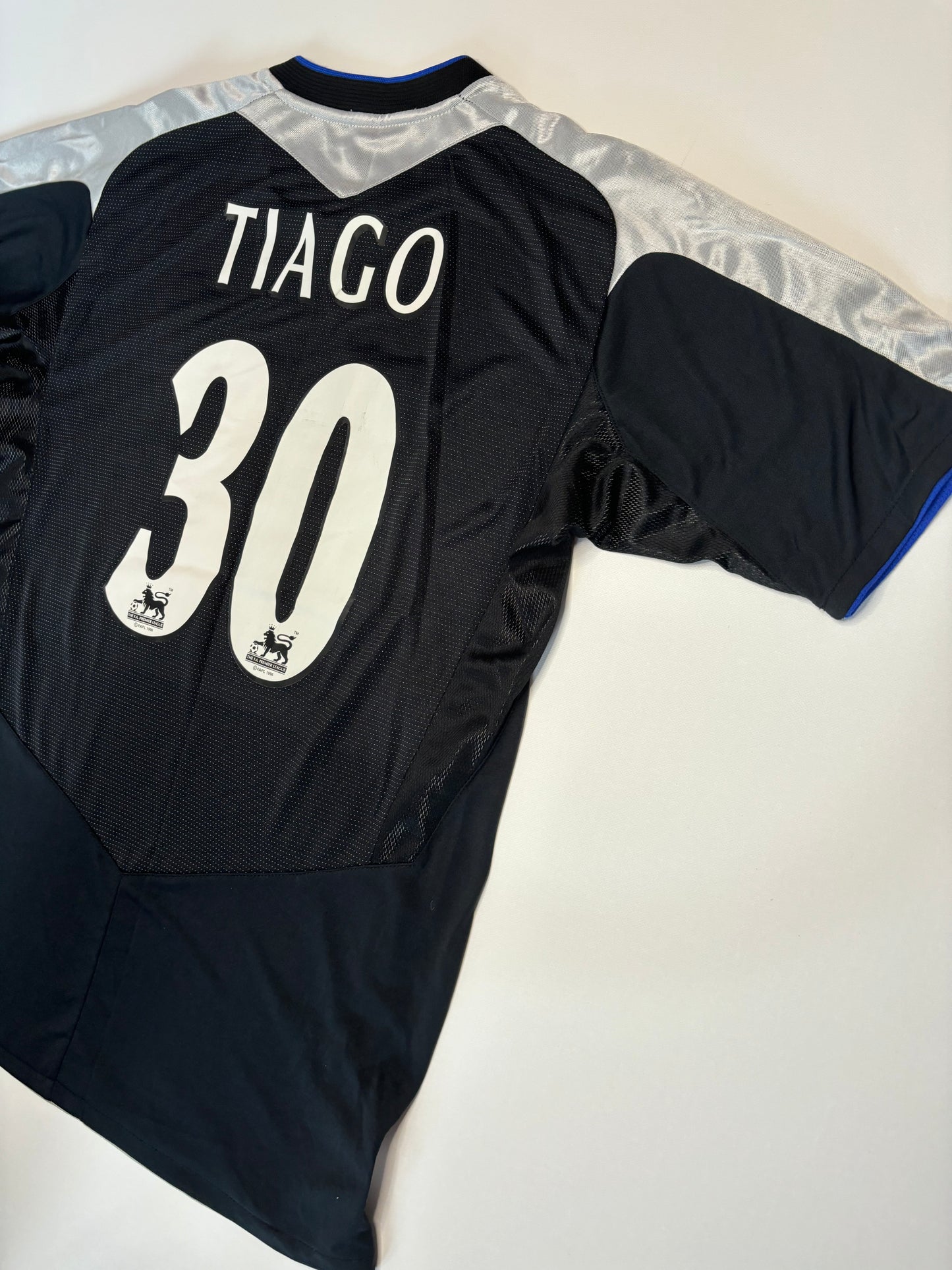 Chelsea Away Shirt 2004/05 (M) Tiago 30