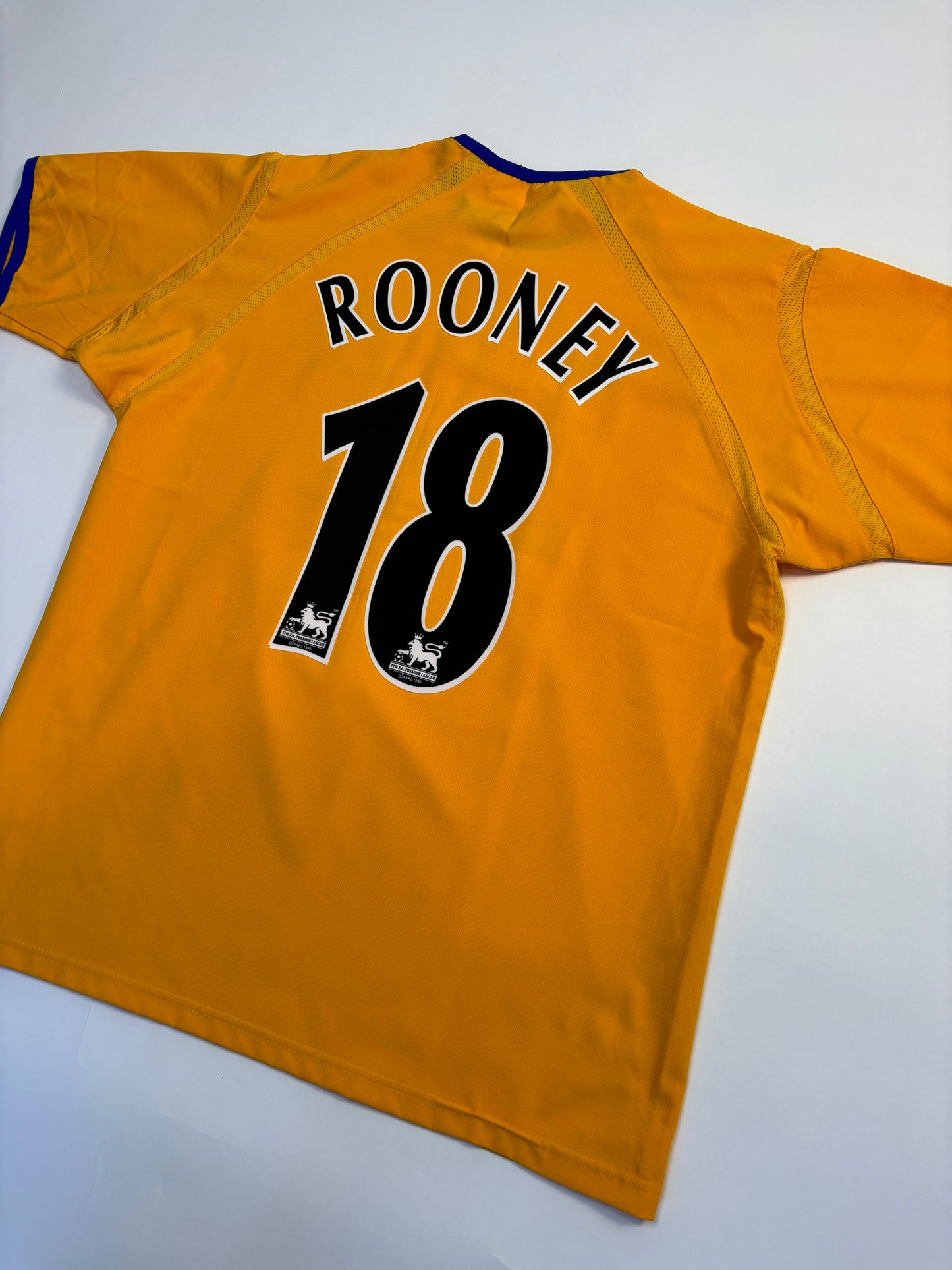Everton Away Shirt 2003/04 (L) Rooney 18