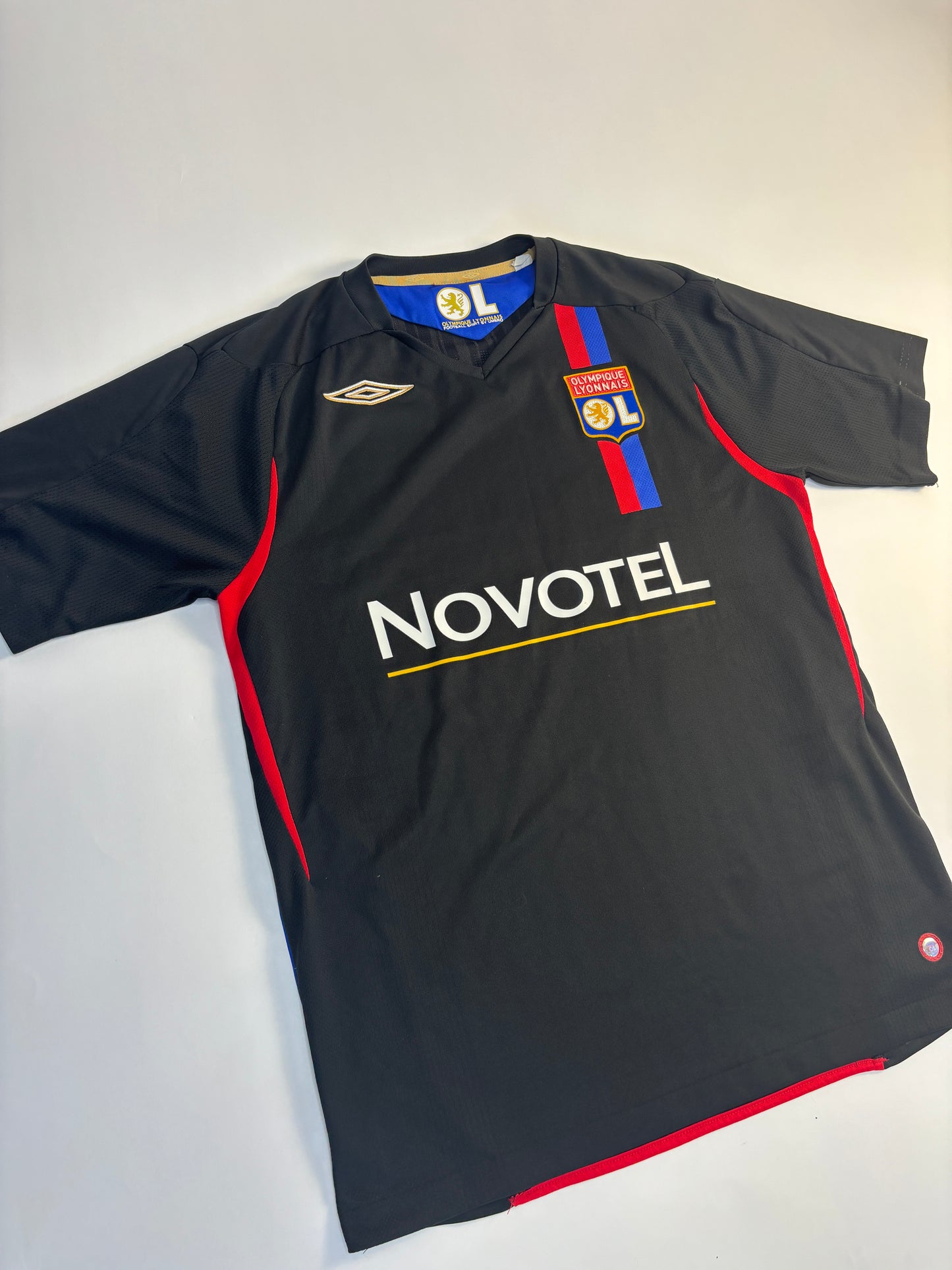 Lyon Third Shirt 2007/08 (M) Juninho 8