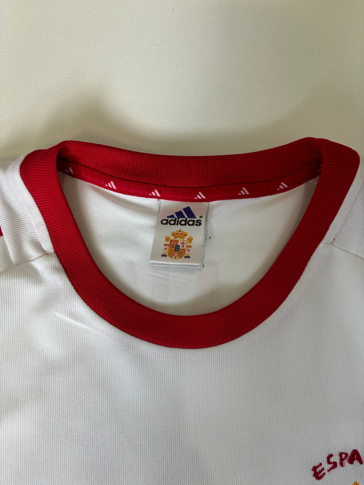 Spain Away Shirt 2002/04 (L) Xavi 19