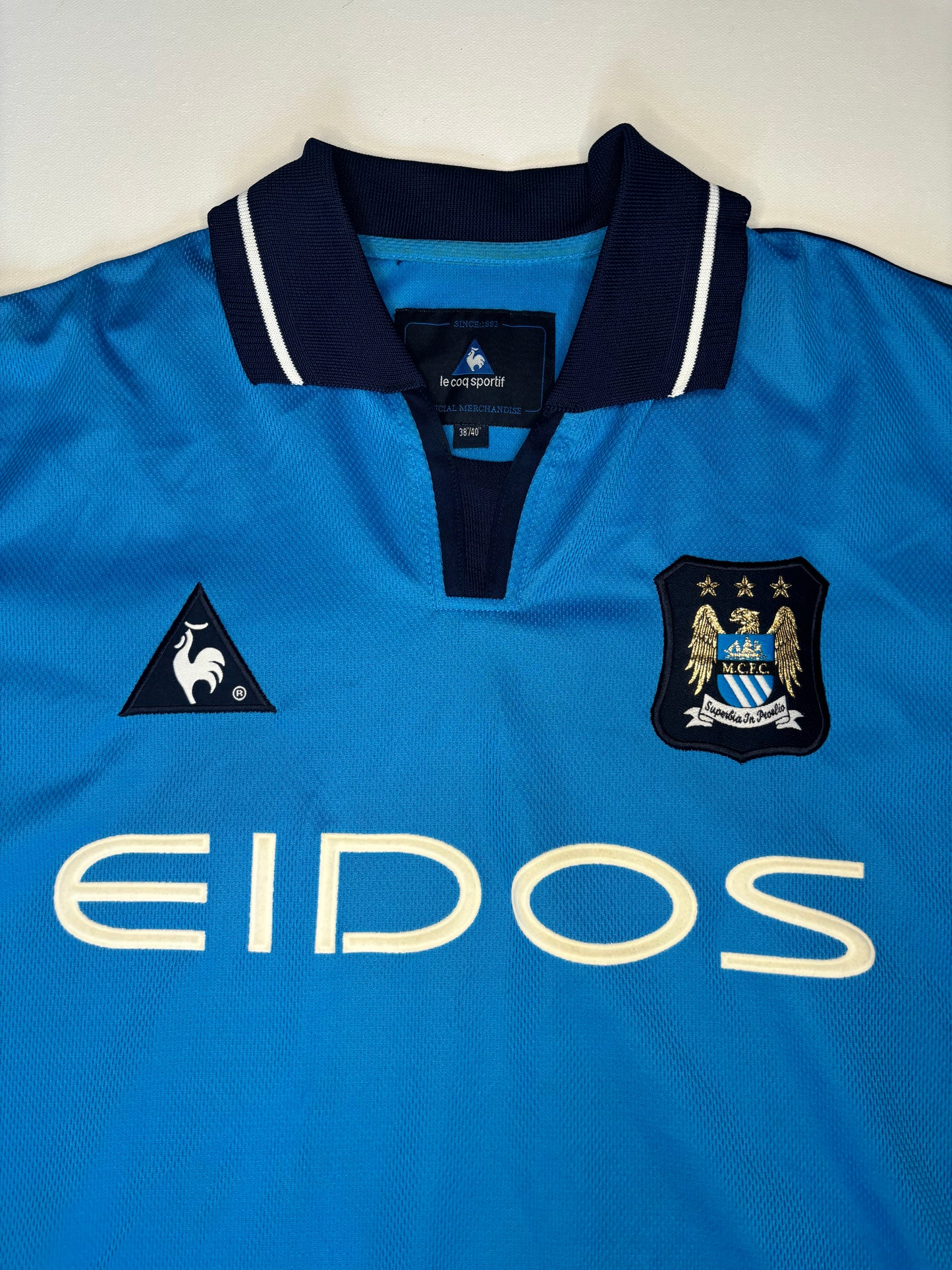 Manchester City Home Shirt 2001/02 (M) Goater 10