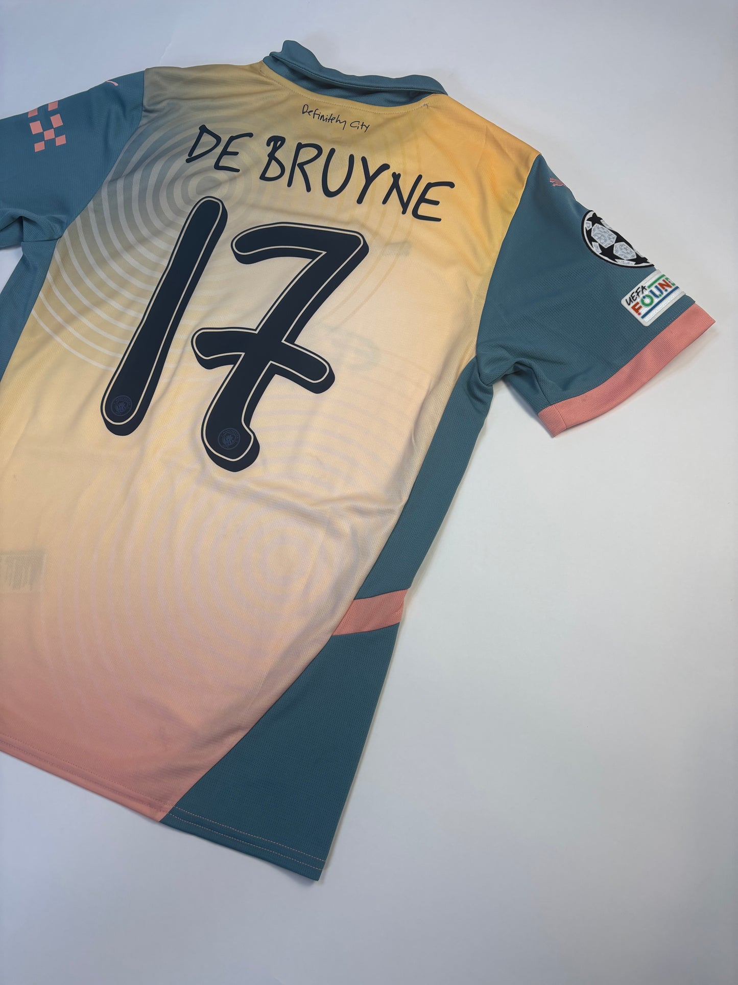 Manchester City Fourth Shirt 2024/25 BNWT (M) De Bruyne 17