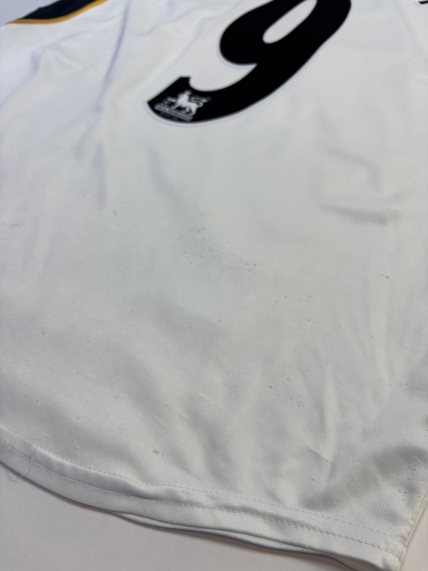 Liverpool Away Shirt 2001/02 (M) Anelka 9