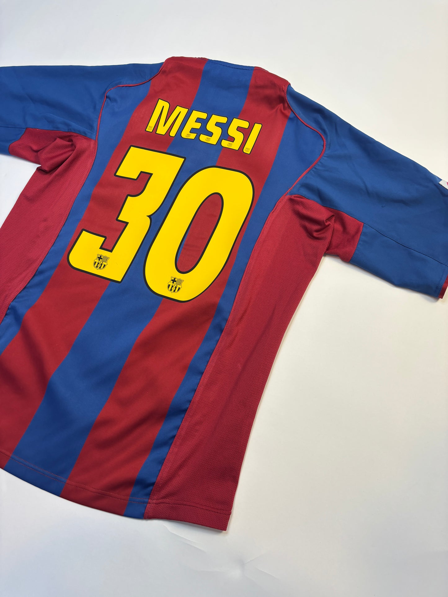 Barcelona Home Shirt 2004/05 (M) Messi 30
