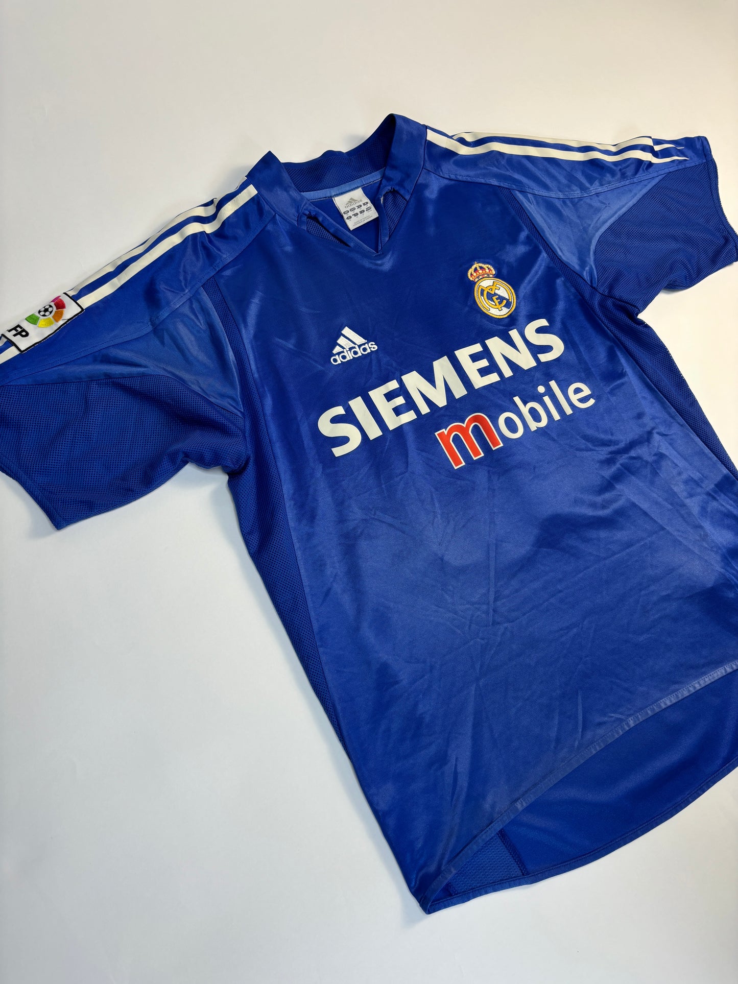 Real Madrid Third Shirt 2004/05 (M) Beckham 23
