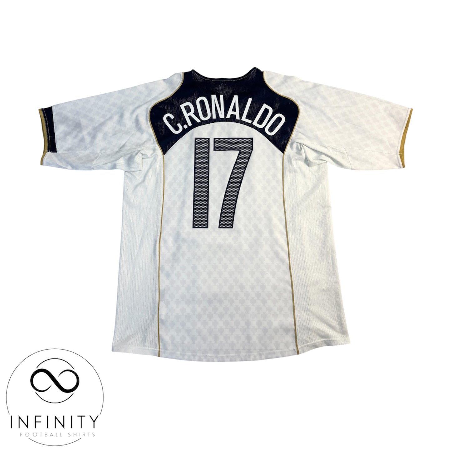 Portugal Away Shirt 2004/06 (L) C.Ronaldo 17