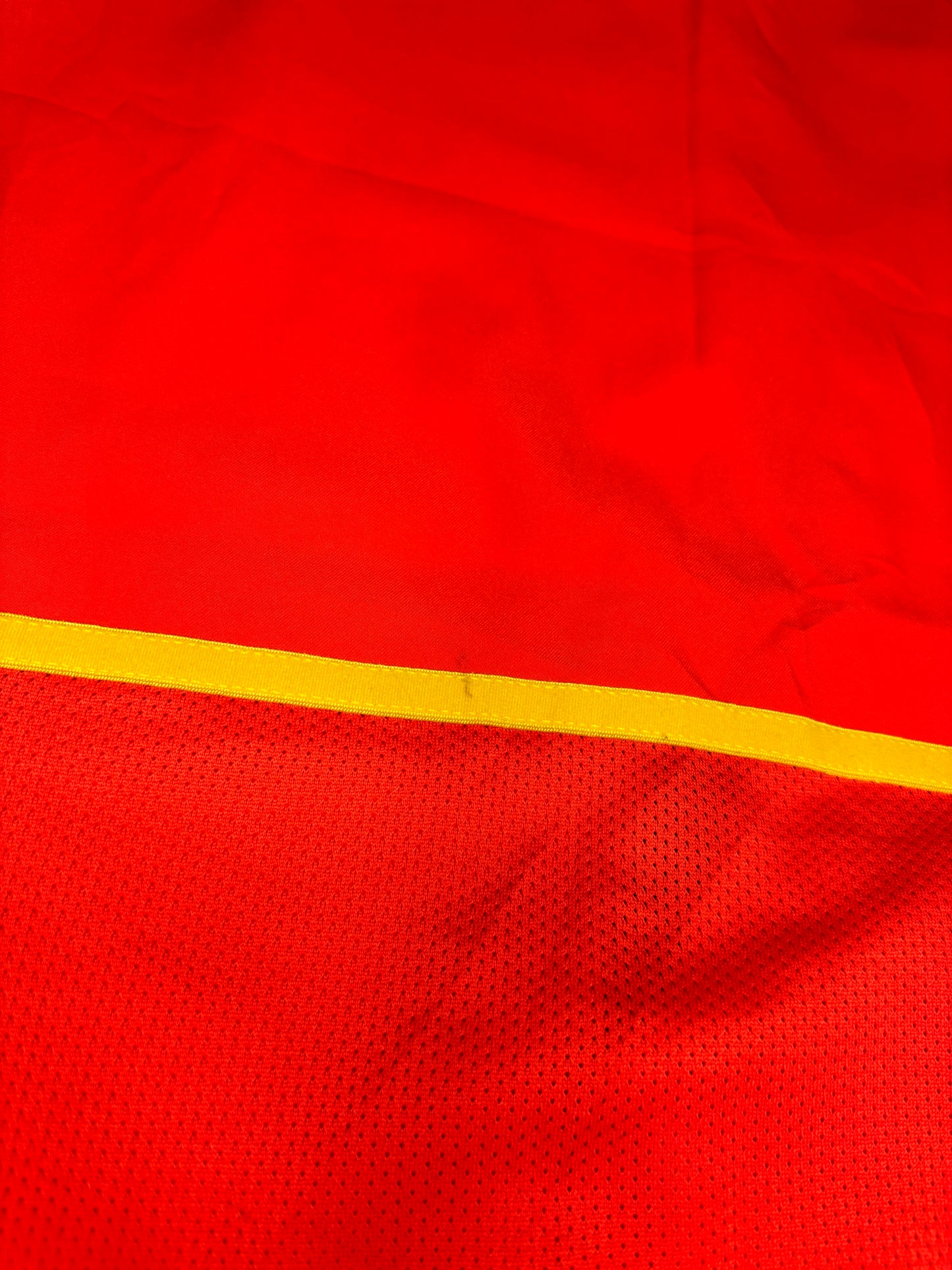 Belgium Home Shirt 2002/04 (L)