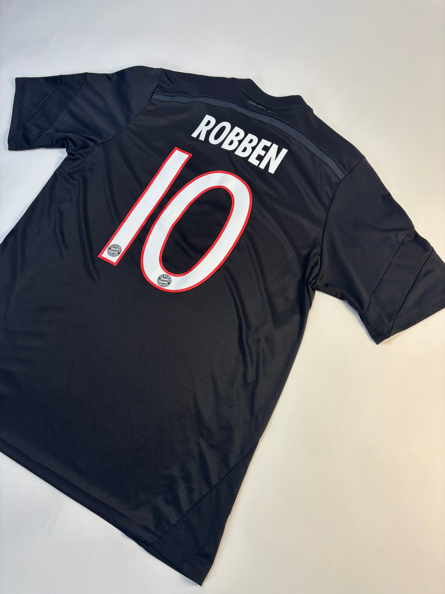 Bayern Munich Third Shirt 2014/15 (L) Robben 10