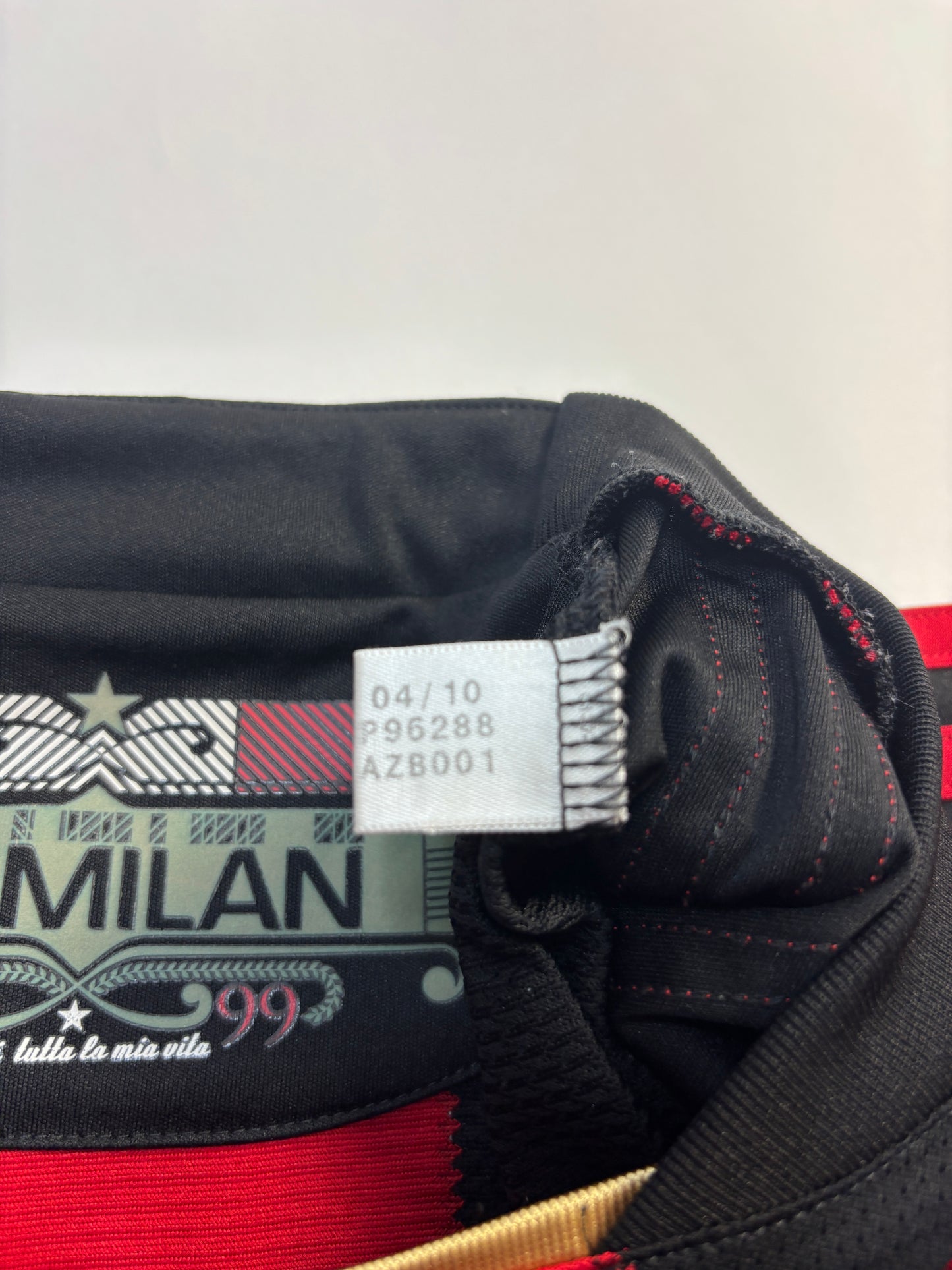 AC Milan Home Shirt 2010/11 (L) Ronaldinho 80