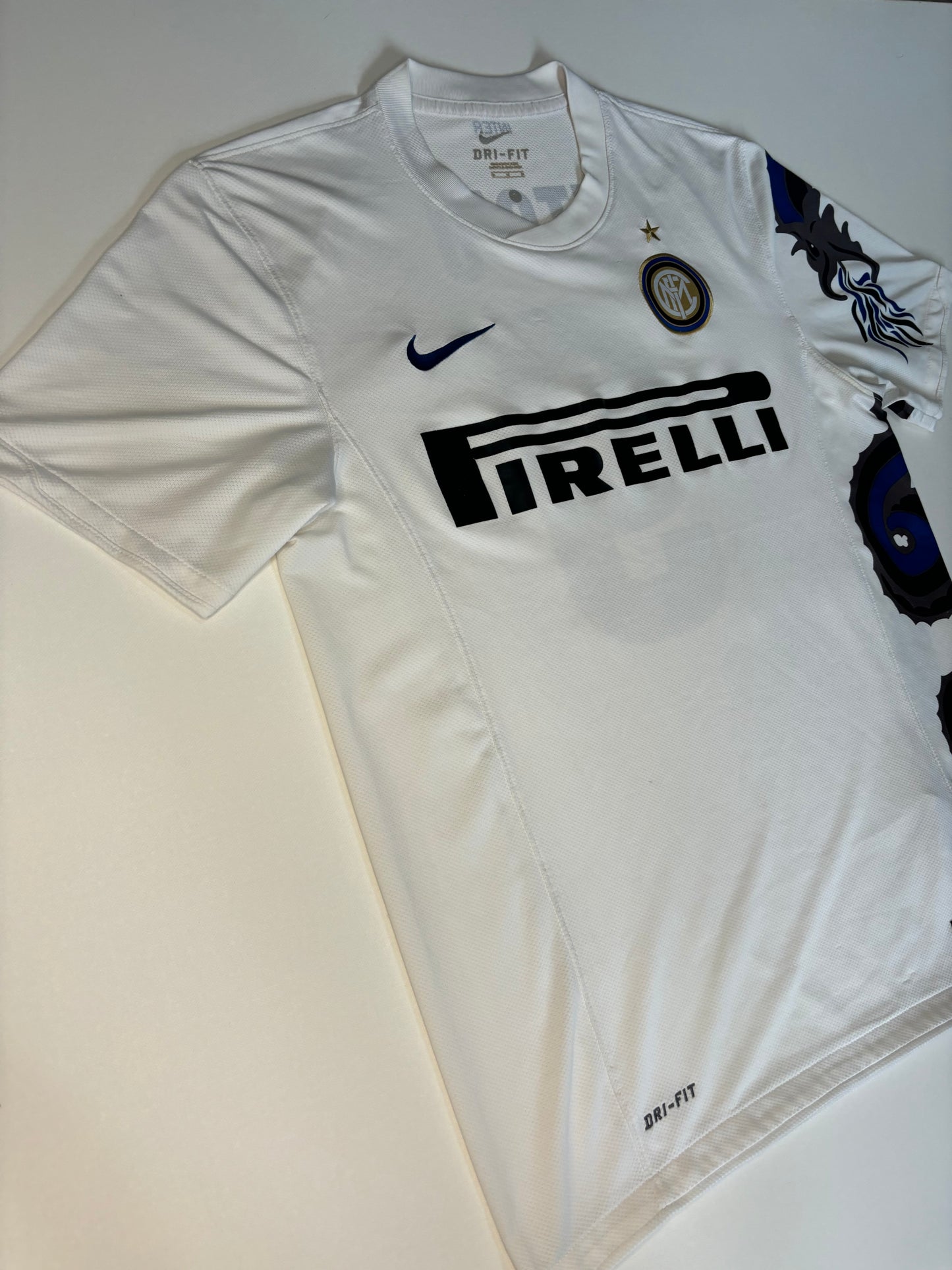 Inter Milan Away Shirt 2010/11 (M) Eto'o 9