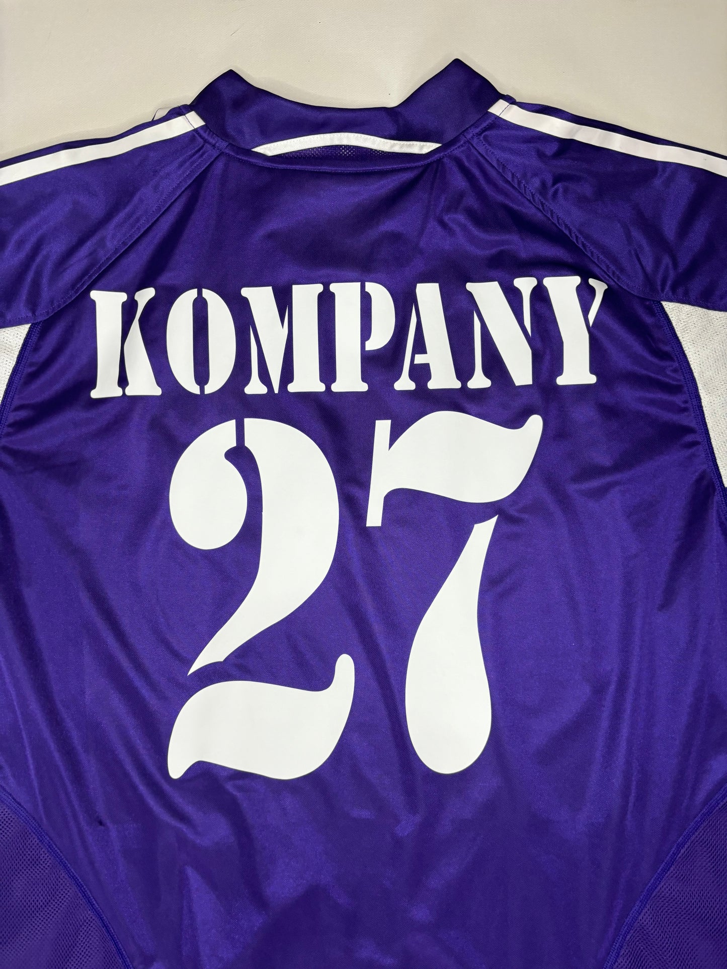 Anderlecht Away Shirt 2004/05 (L) Kompany 27