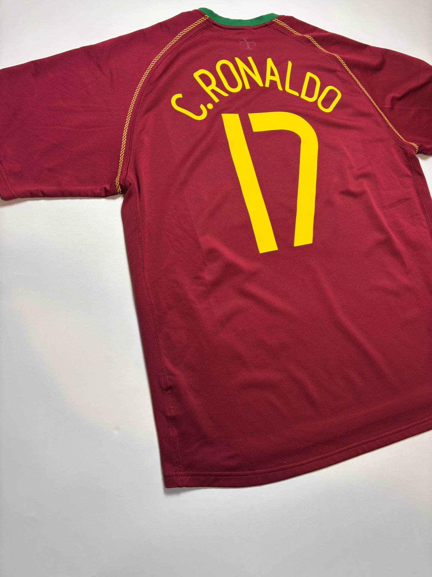 Portugal Home Shirt 2006/08 (XL) C.Ronaldo 17
