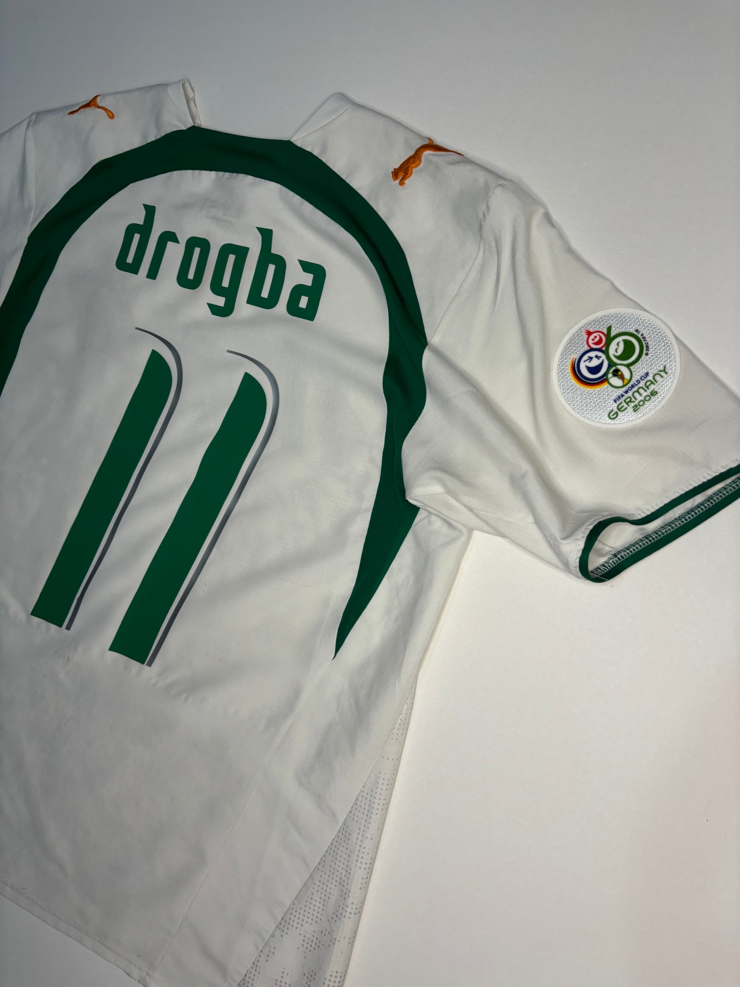 Ivory Coast Away Shirt 2006/07 (L) Drogba 11