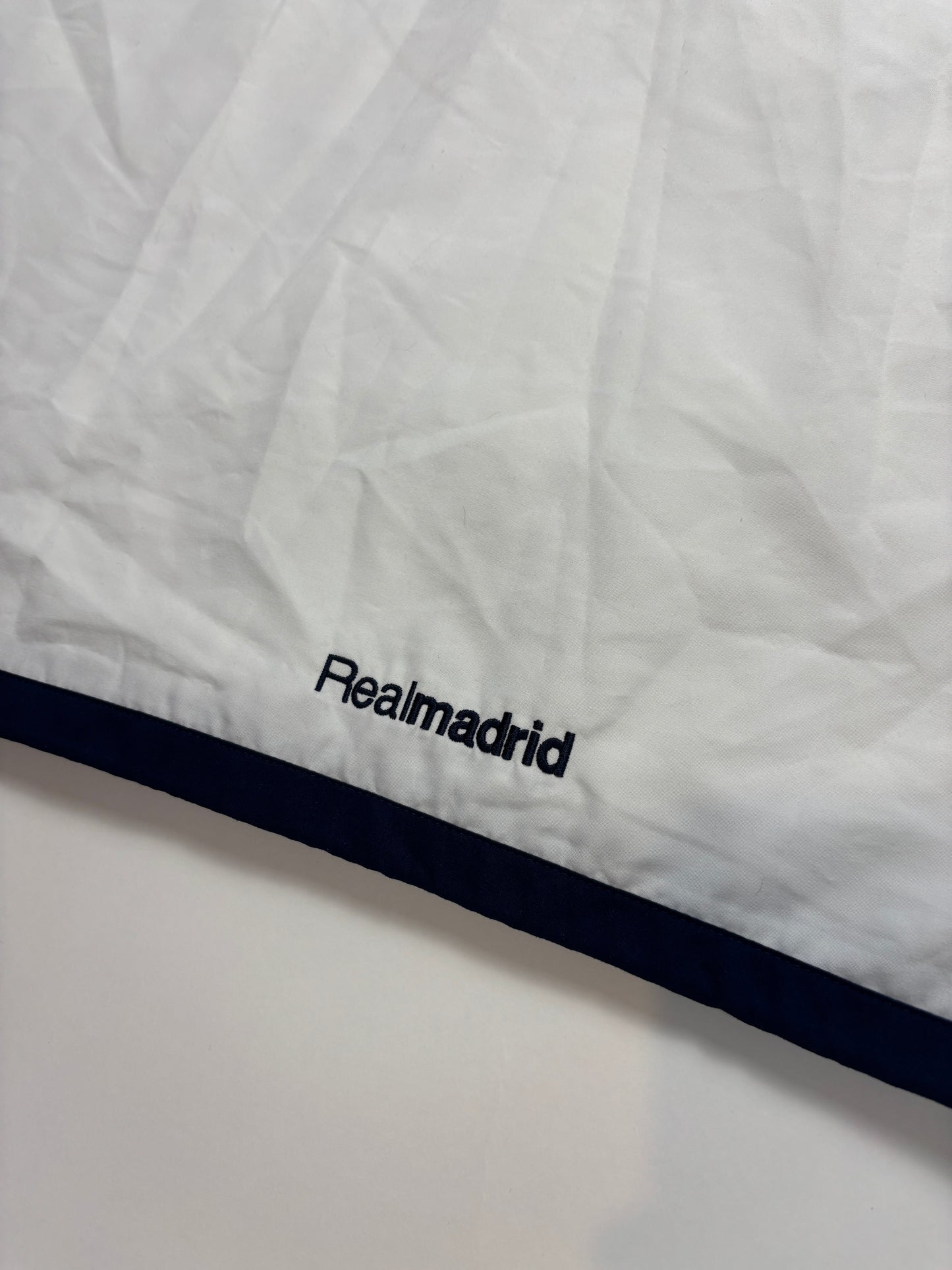 Real Madrid Tracksuit 2005/06 (L)