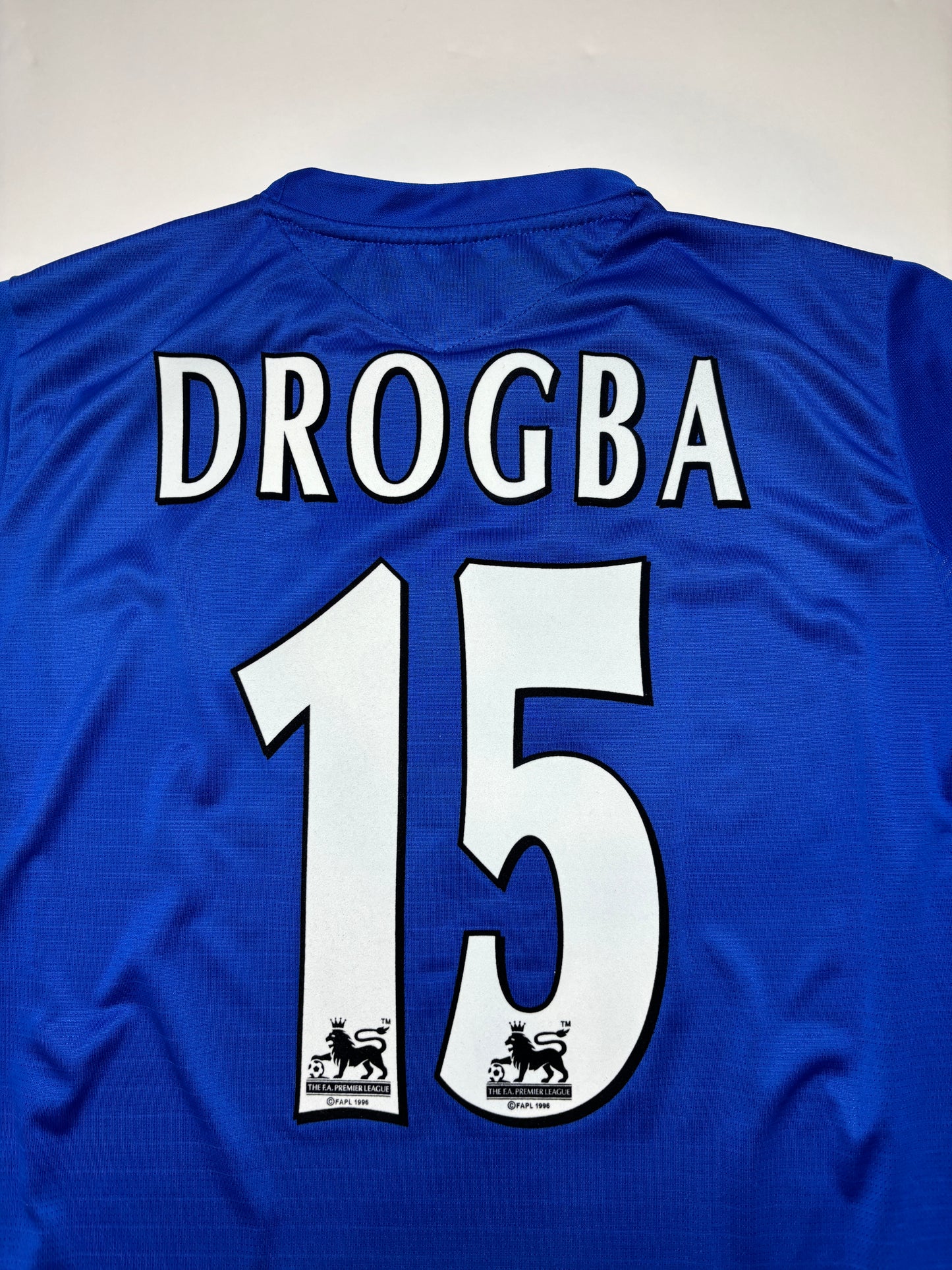 Chelsea Home Shirt 2005/06 LS (L) Drogba 15