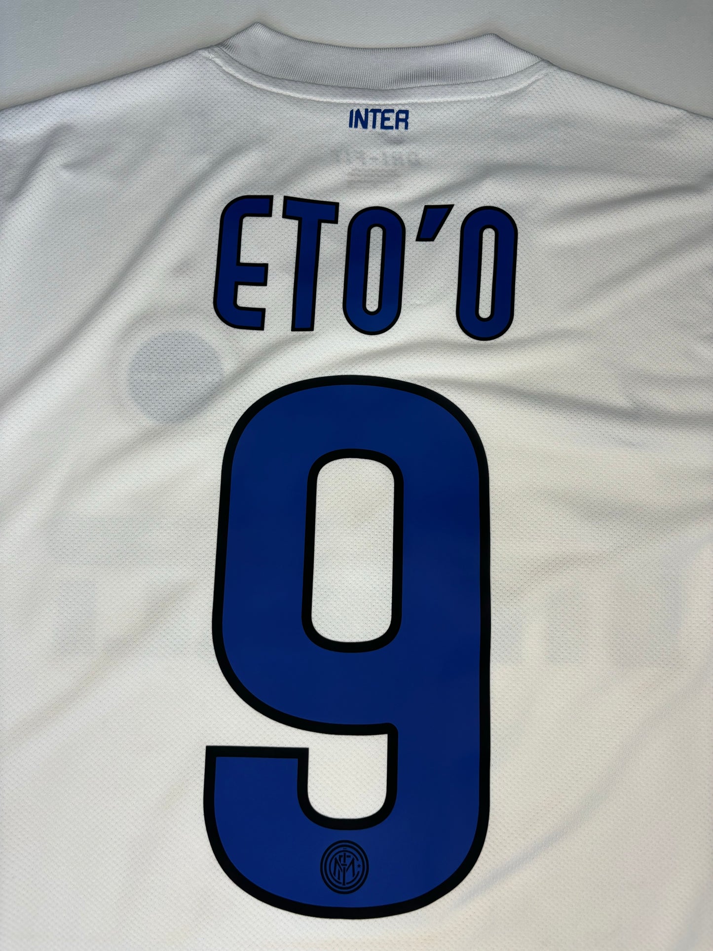 Inter Milan Away Shirt 2010/11 (M) Eto'o 9