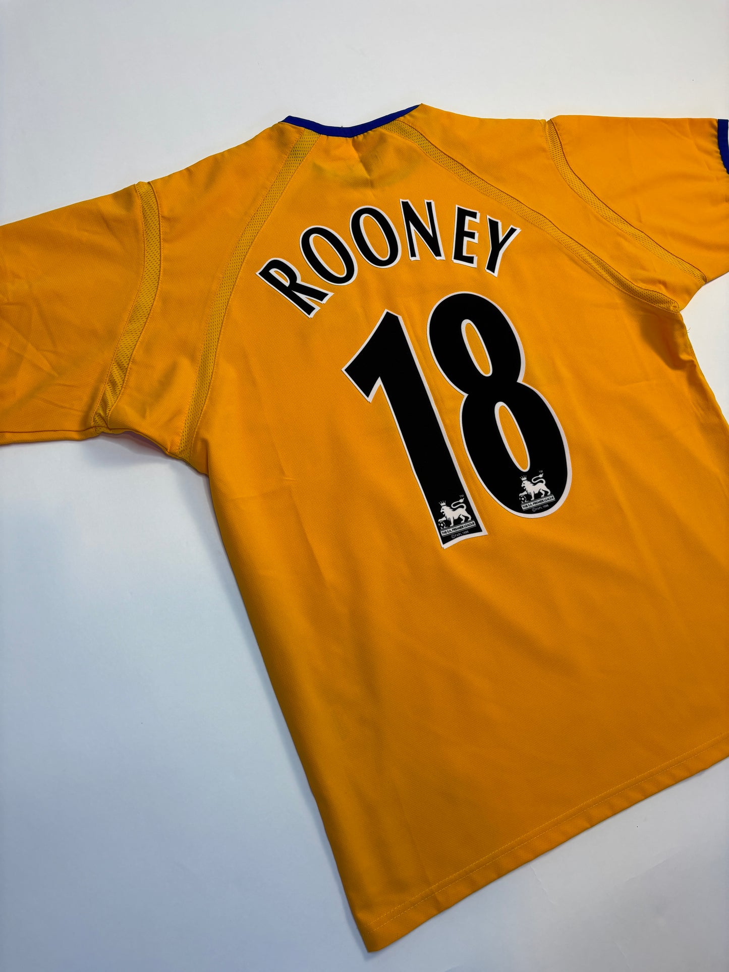 Everton Away Shirt 2003/04 (L) Rooney 18
