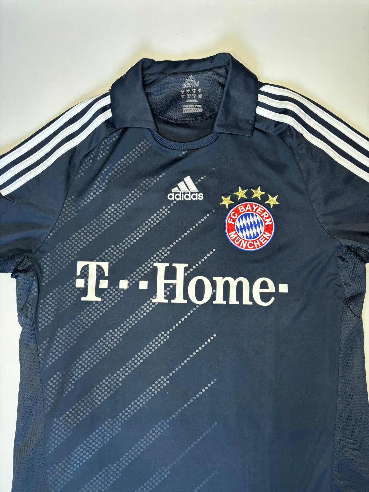 Bayern Munich Away Shirt 2008/09 (M) Schweinsteiger 31