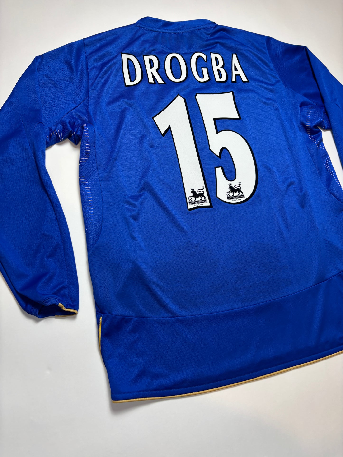 Chelsea Home Shirt 2005/06 LS (L) Drogba 15