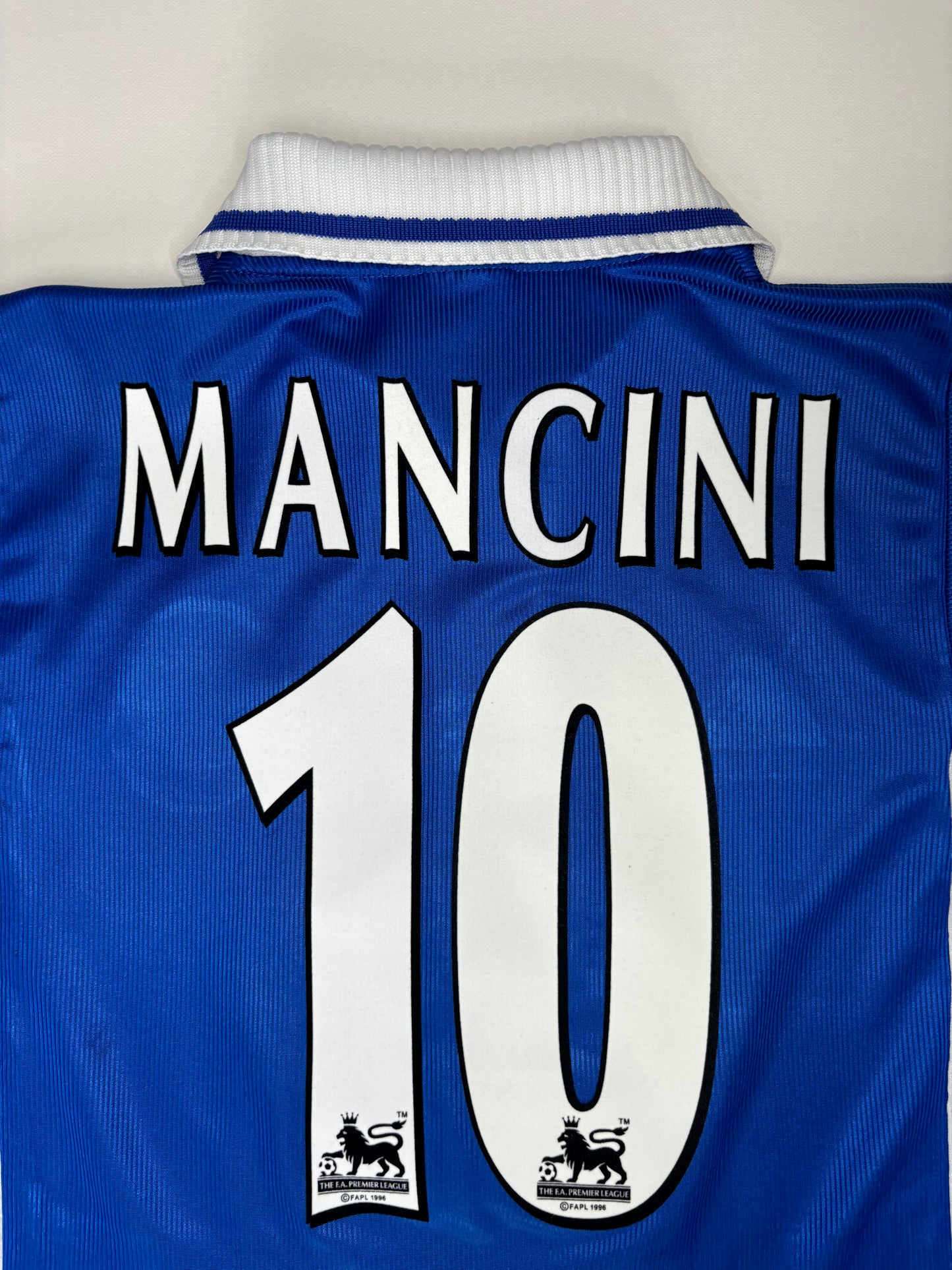 Leicester City Home Shirt 2000/01 (M) Mancini 10