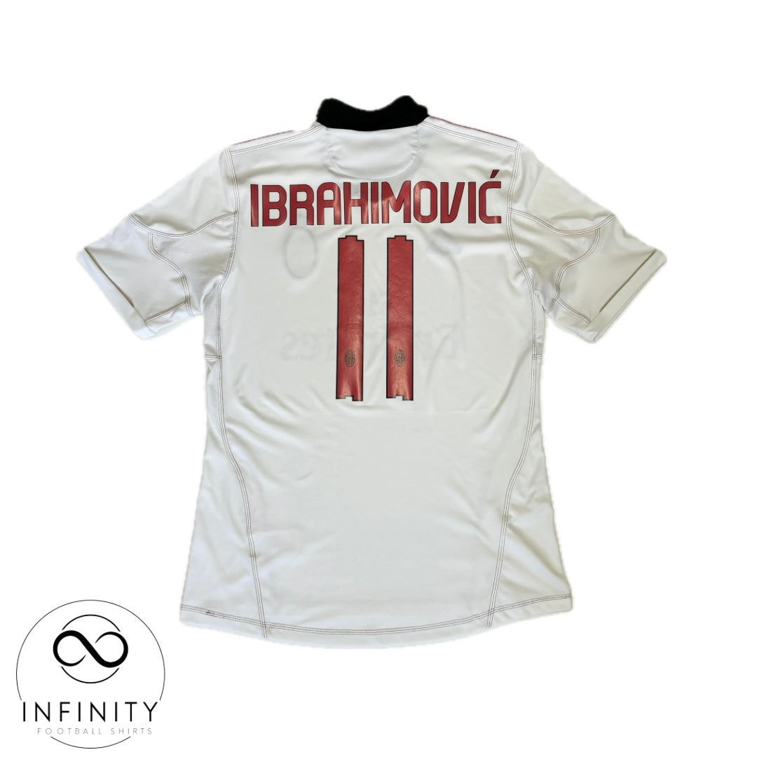 AC Milan Away Shirt 2010/11 (M) Ibrahimovic 11