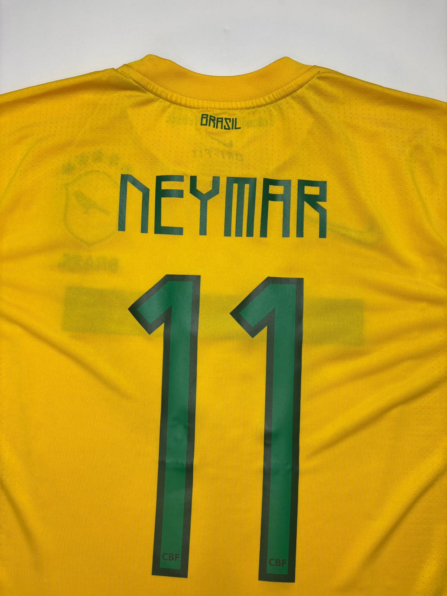 Brazil Home Shirt 2011/12 (M) Neymar 11