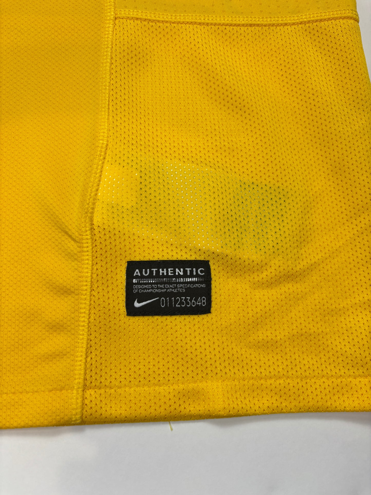 Brazil Home Shirt 2011/12 (M) Neymar 11