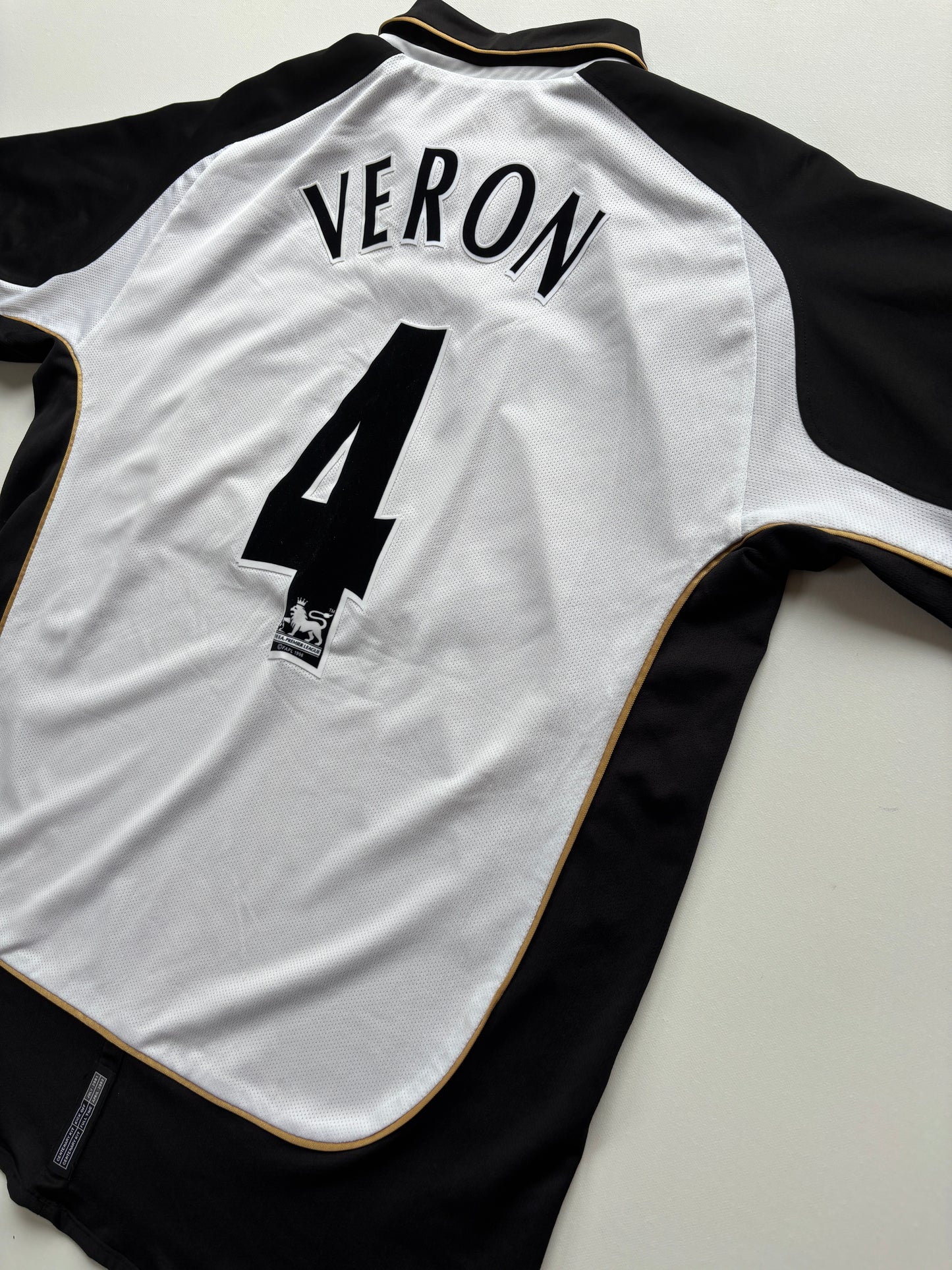 Manchester United Centenary Away Shirt 2001/02 (XL) Veron 4