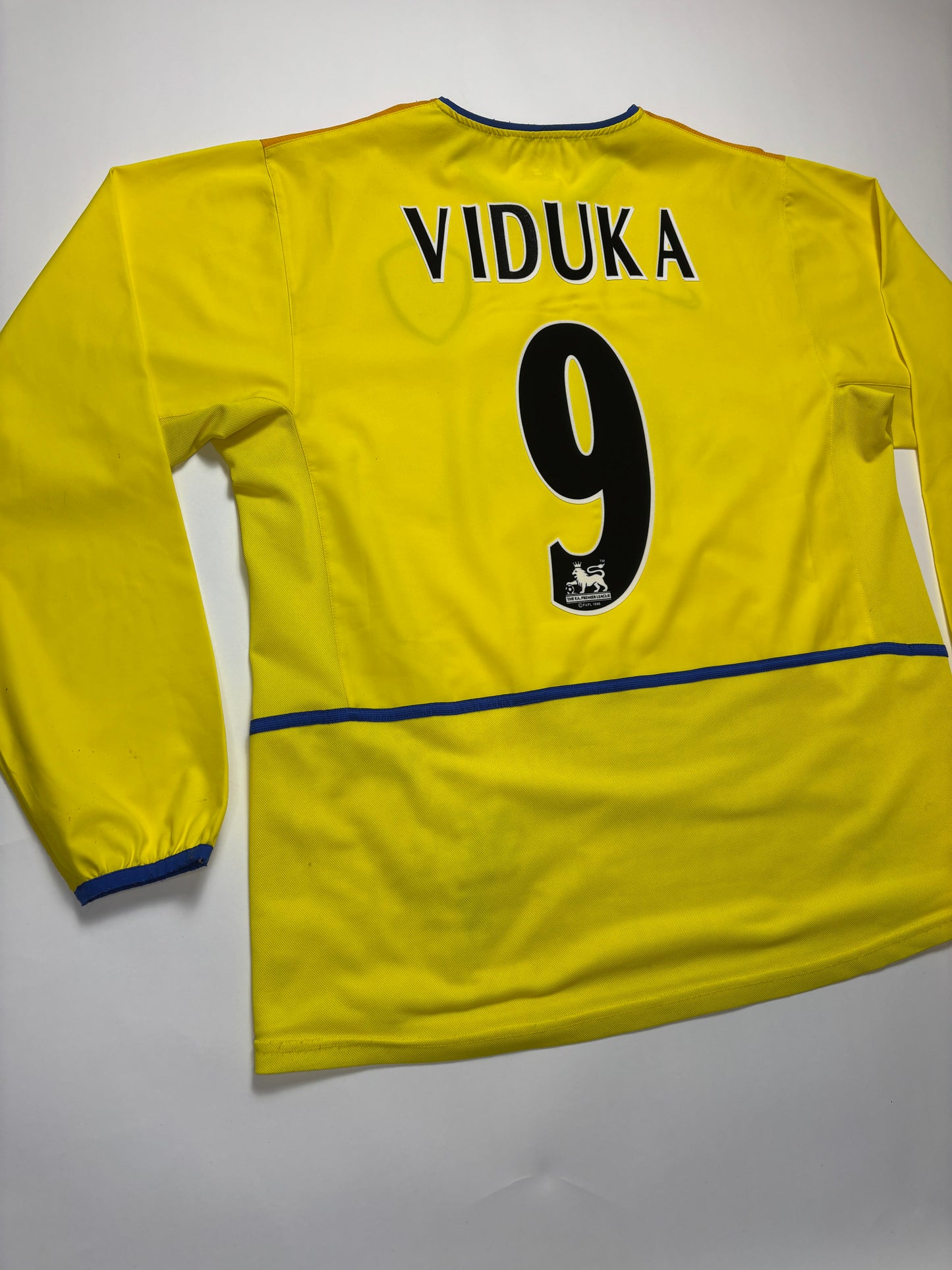 Leeds Away Shirt LS 2002/03 (L) Viduka 9