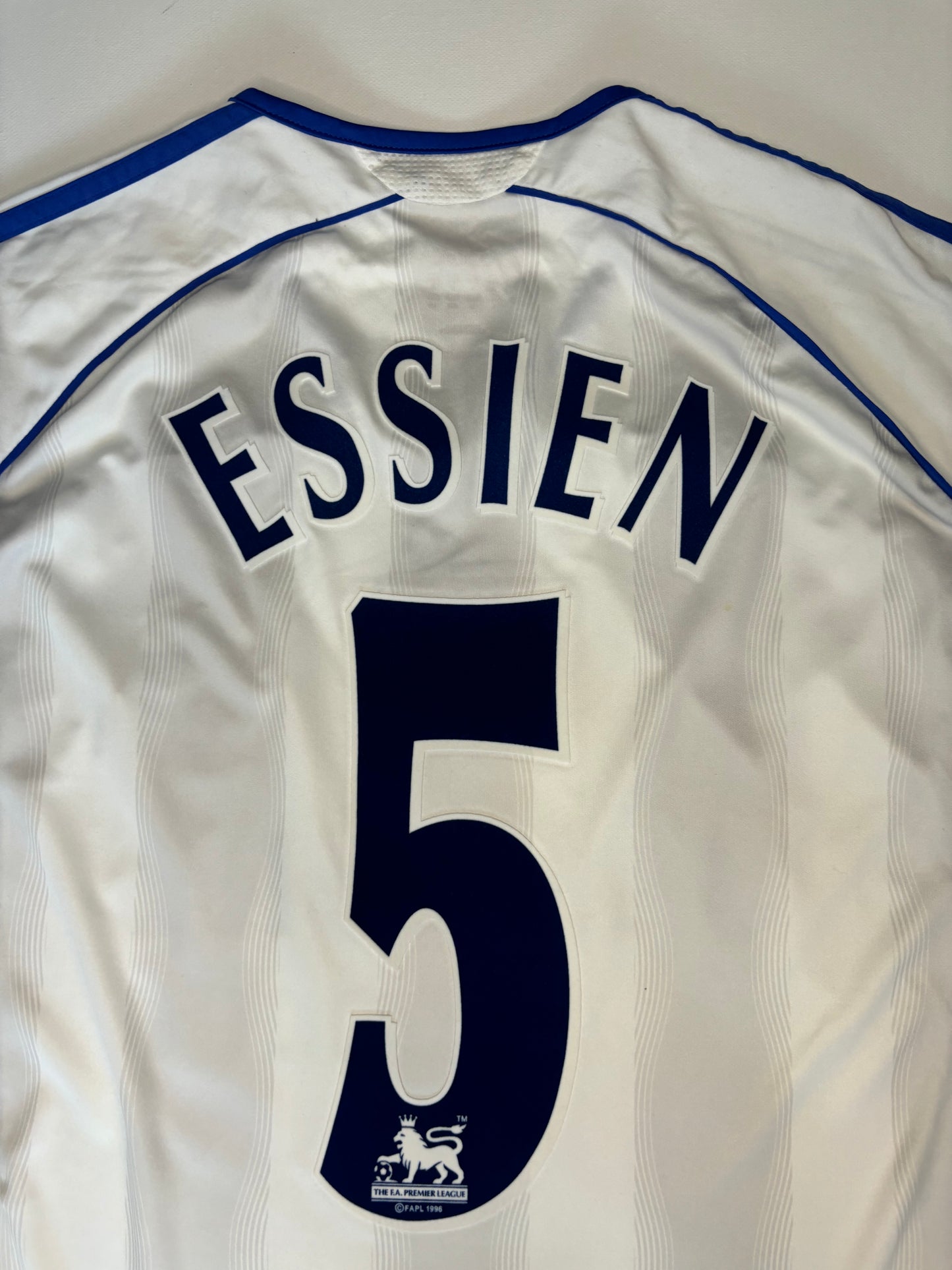 Chelsea Away Shirt 2006/07 (L) Essien 5