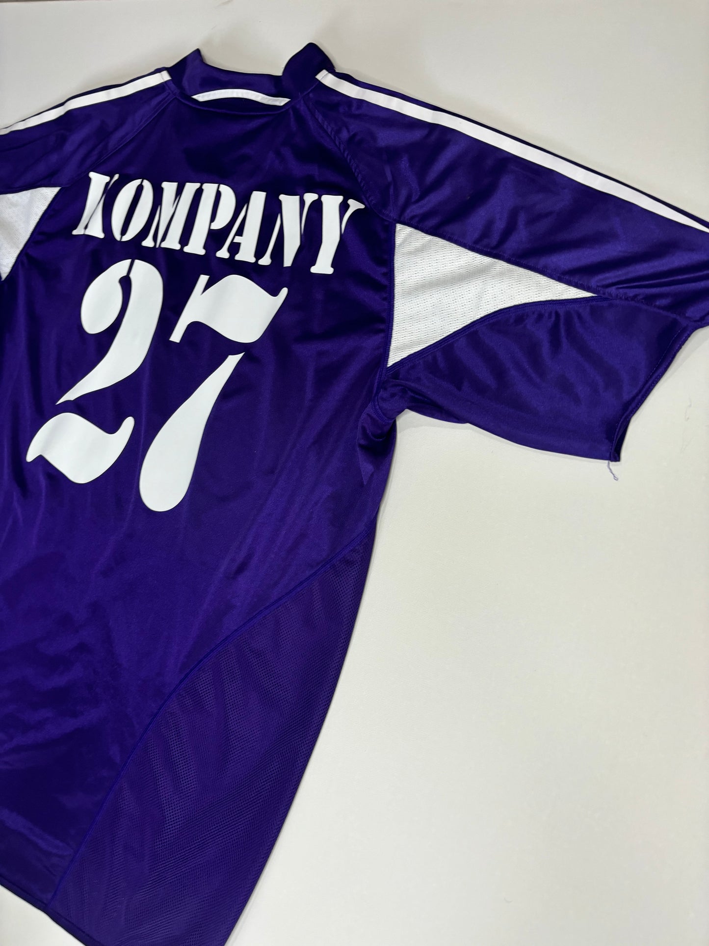 Anderlecht Away Shirt 2004/05 (L) Kompany 27