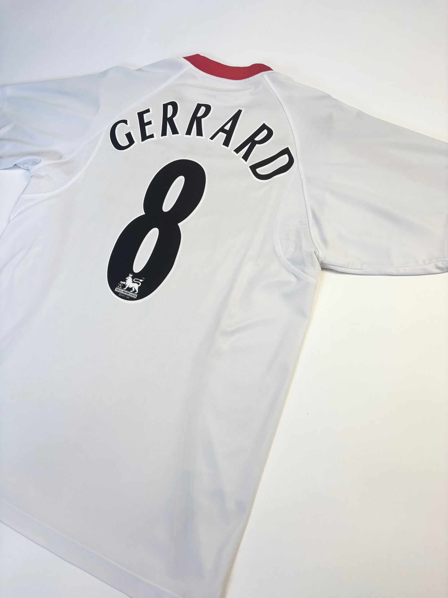 Liverpool Away Shirt 2005/06 (M) Gerrard 8