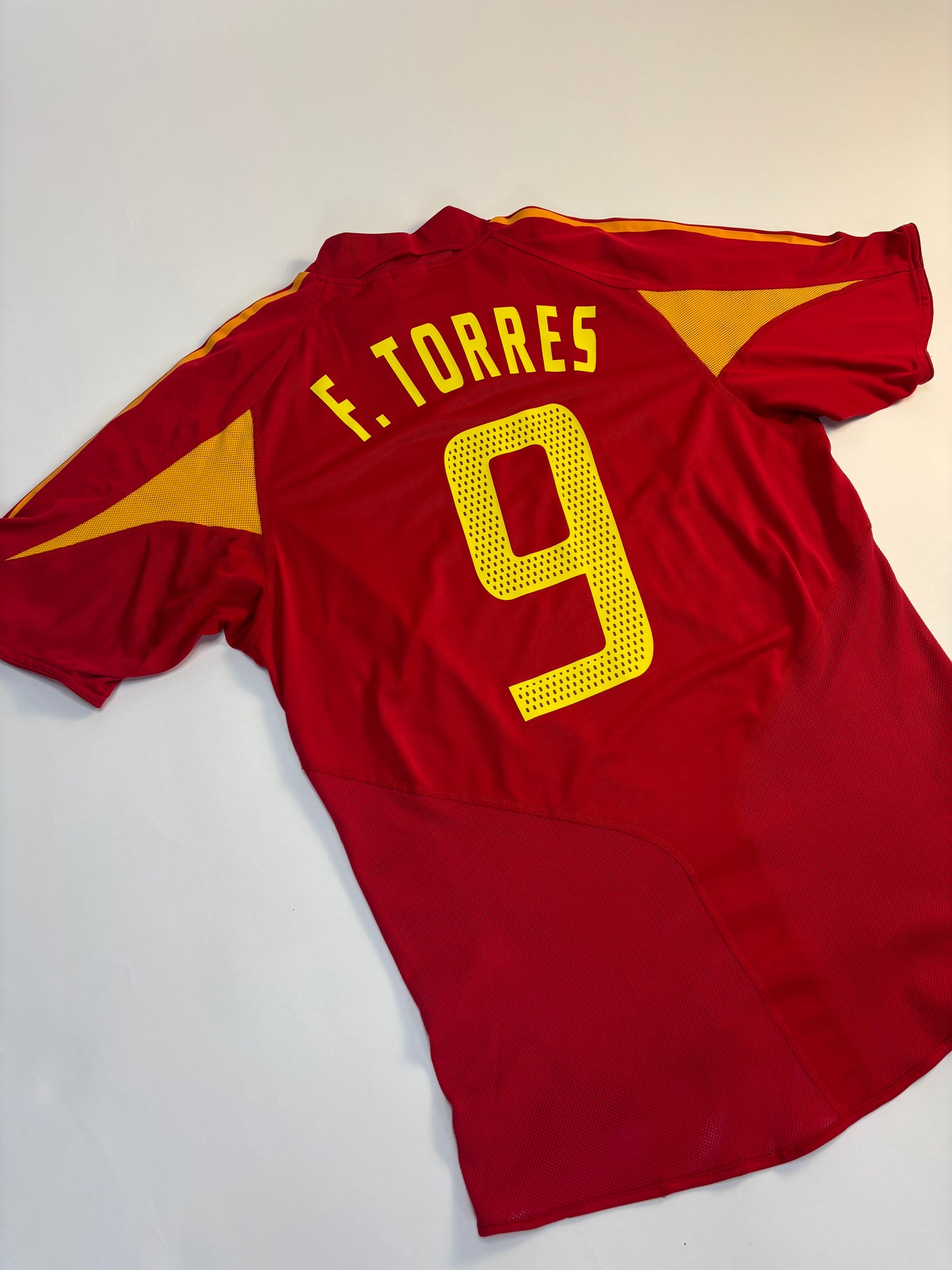 Spain Home Shirt 2004/06 (M) F.Torres 9