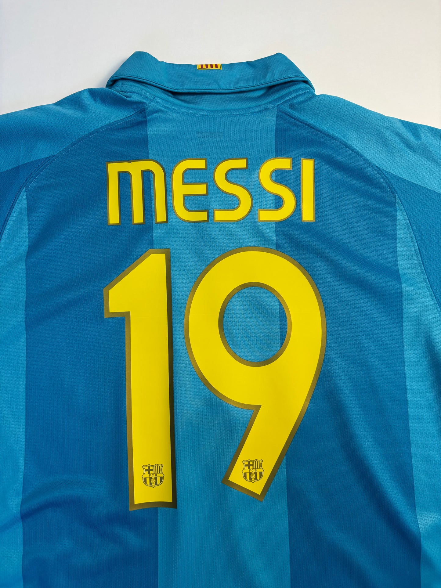 Barcelona Away Shirt 2007/08 (L) Messi 19