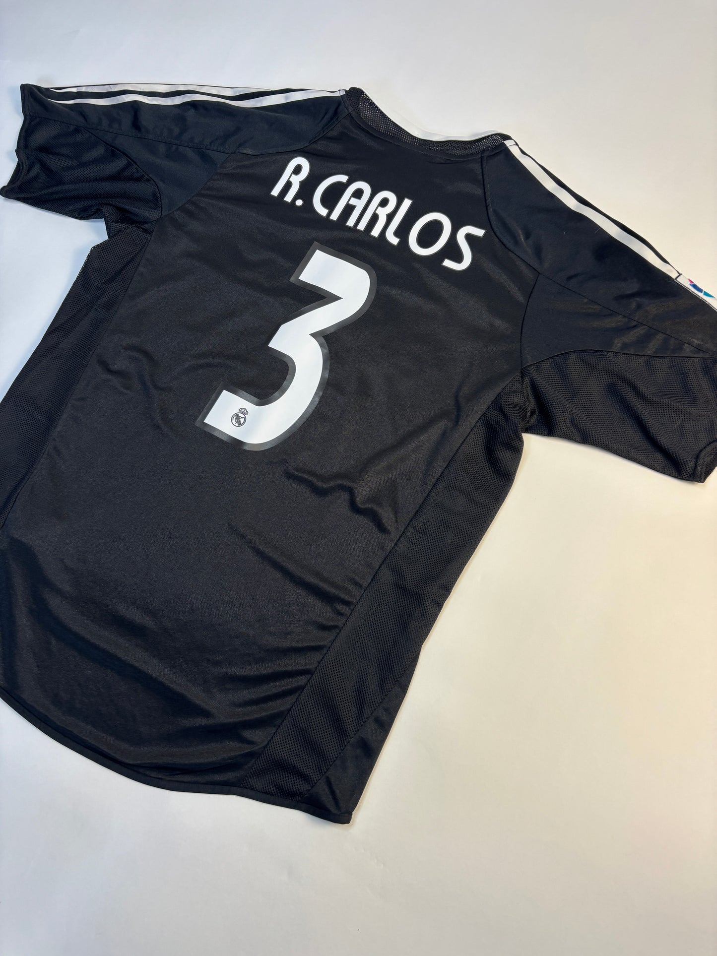 Real Madrid Away Shirt 2004/05 (M) R.Carlos 3